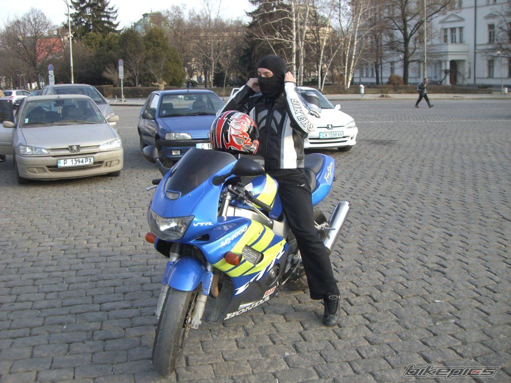 1998 HONDA VTR 1000 | Picture 1201302 motorcycle photo