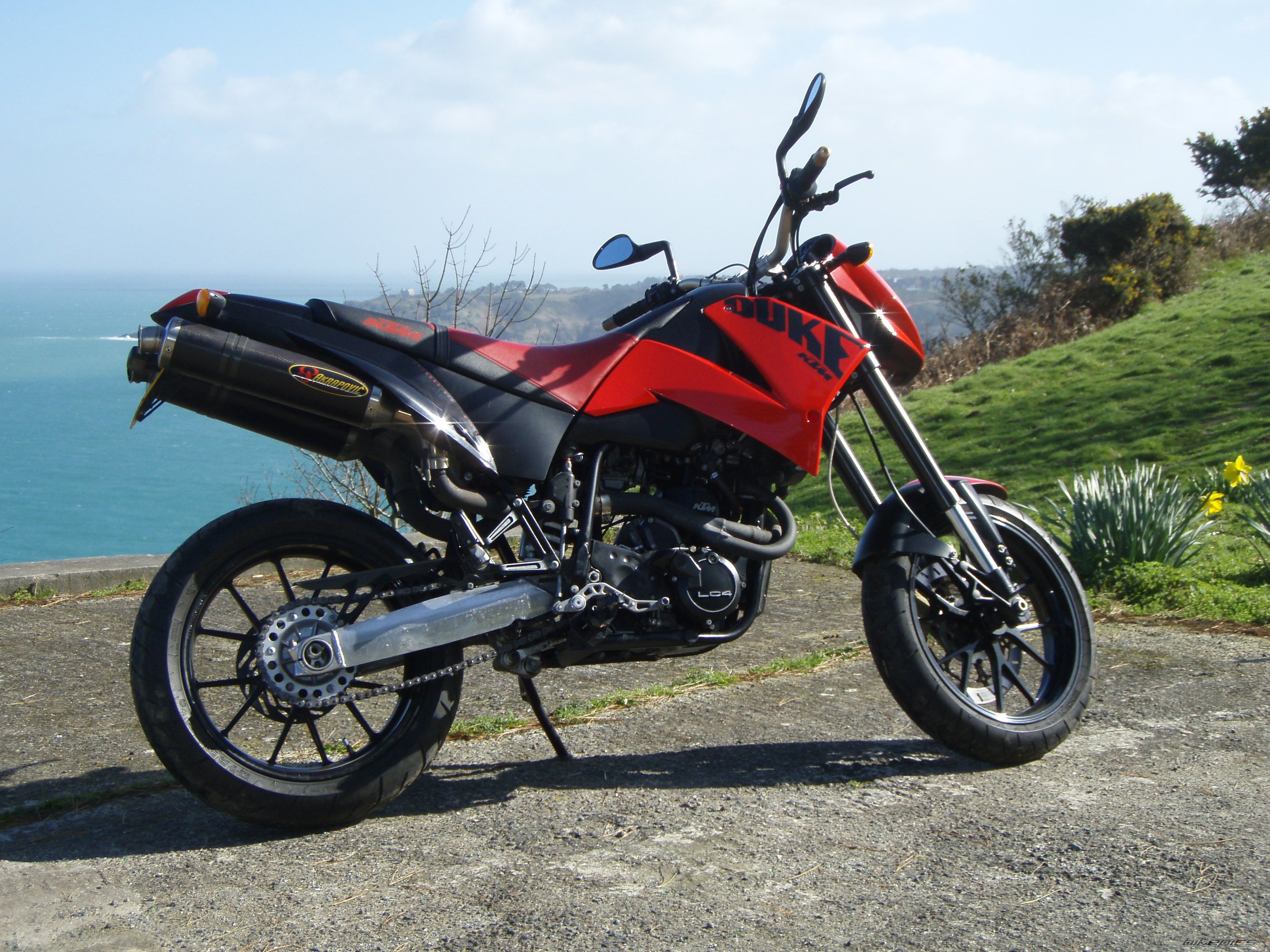 2004 KTM 640 DUKE | Picture 1201823 motorcycle photo
