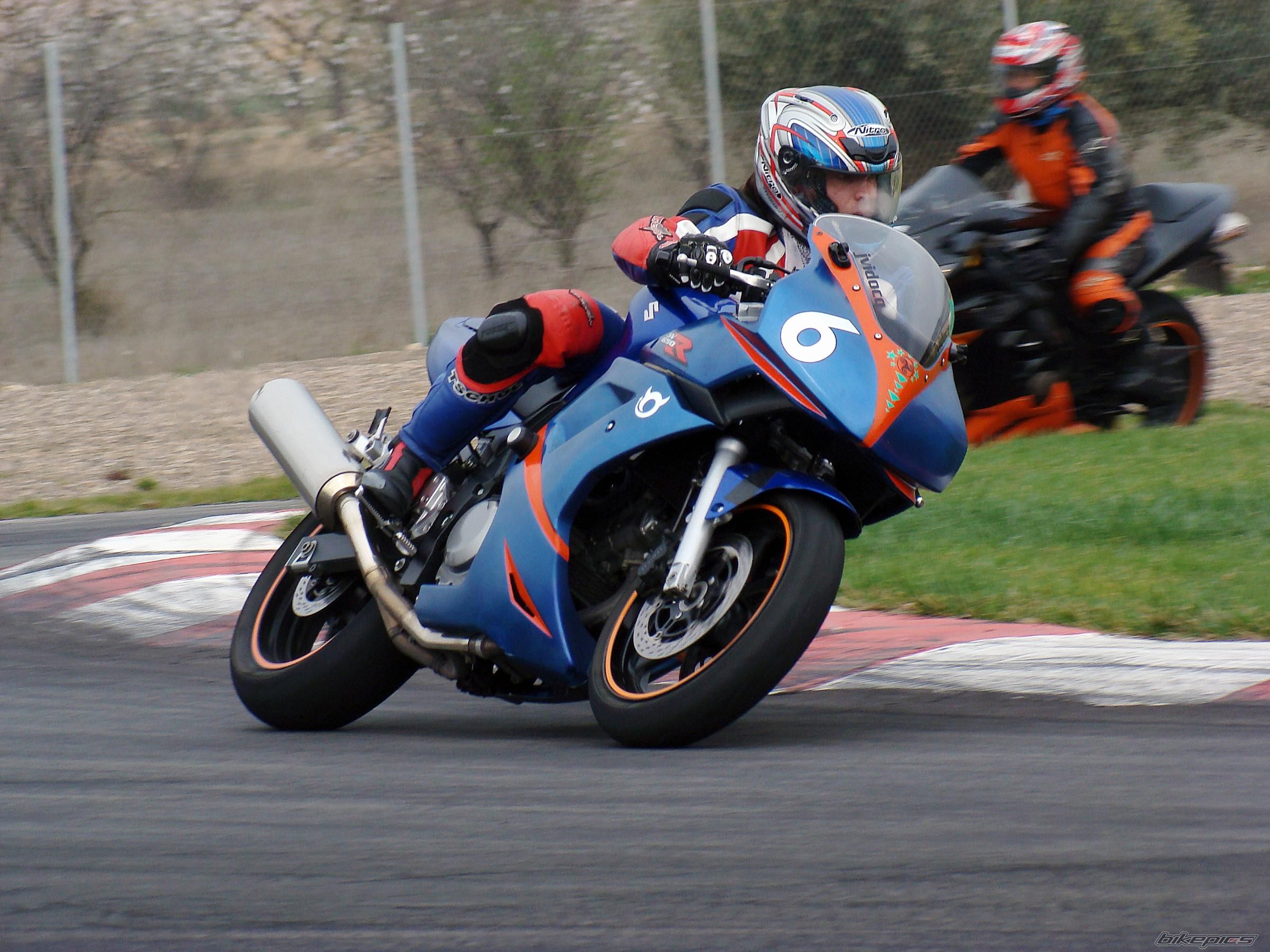 2005 SUZUKI SV 650S | Picture 1206403 motorcycle photo