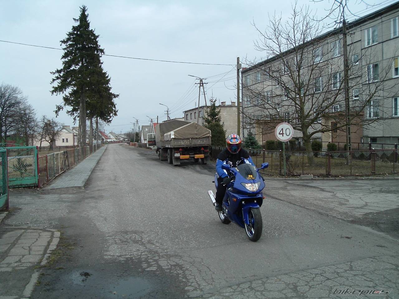 2001 YAMAHA YZF 600 | Picture 120797 motorcycle photo