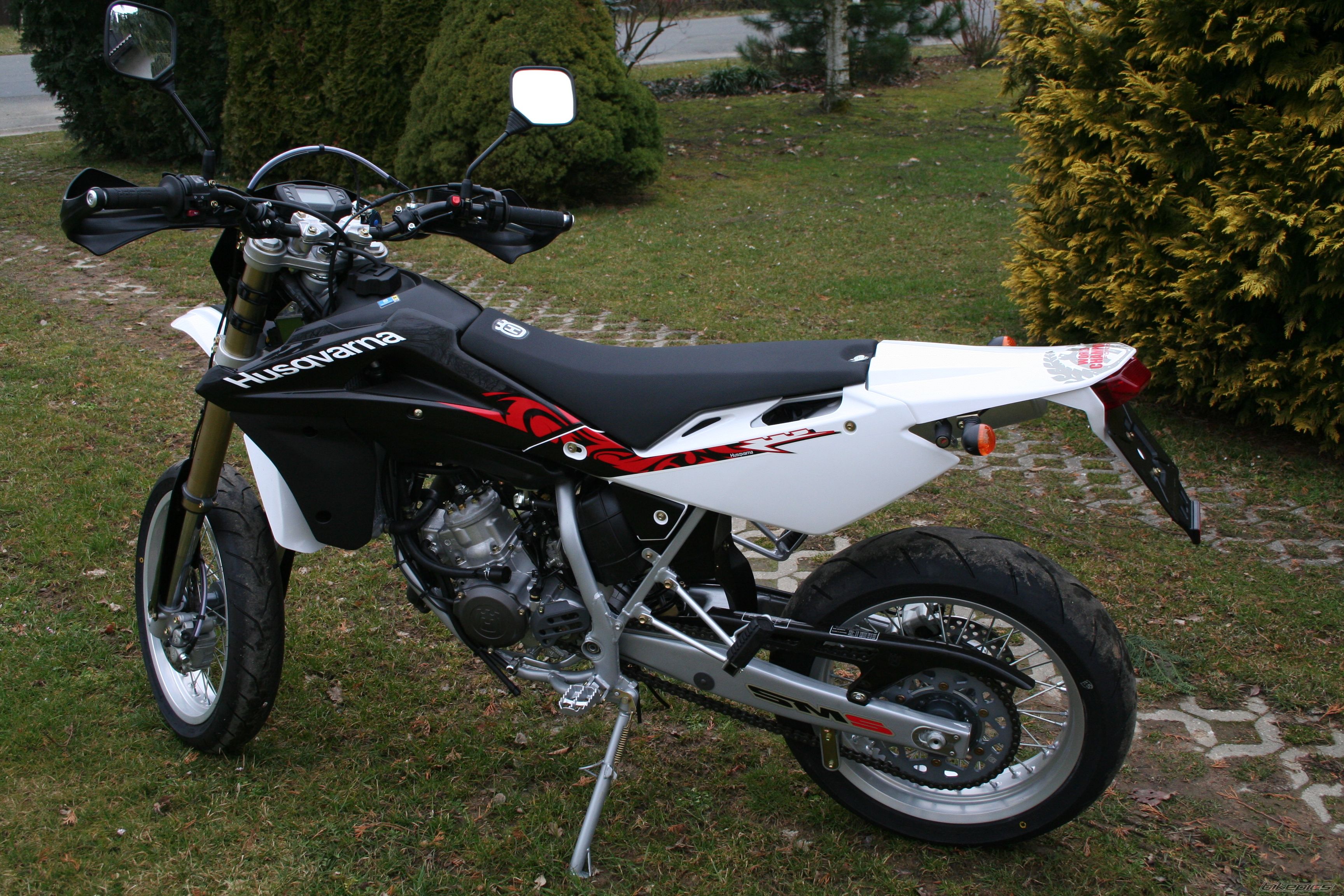 2008 HUSQVARNA SM 125 S | Picture 1208287 motorcycle photo