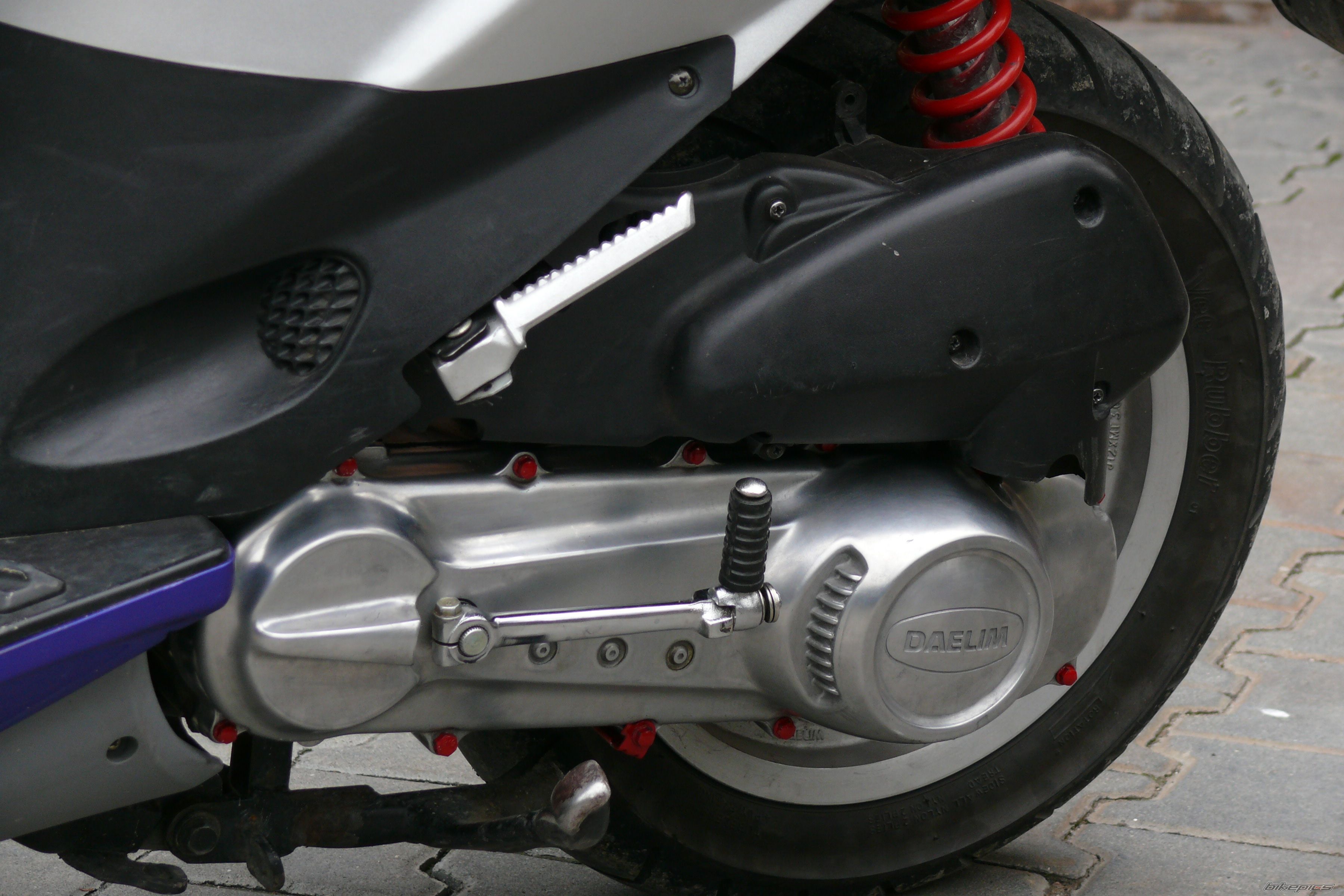 2005 DAELIM S FIVE 50 | Picture 1209559 motorcycle photo