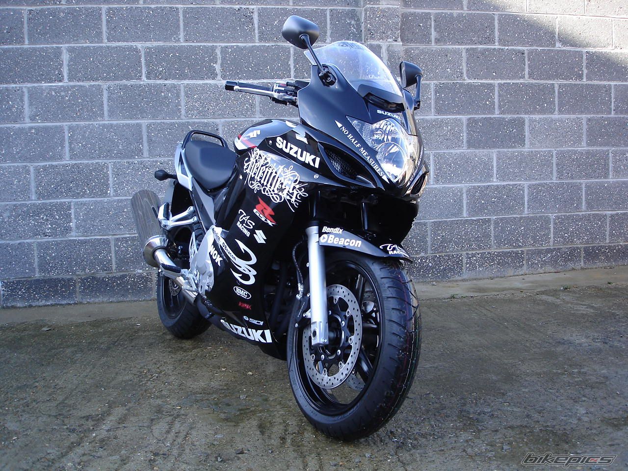 2008 SUZUKI BANDIT 650 | Picture 1210015 motorcycle photo