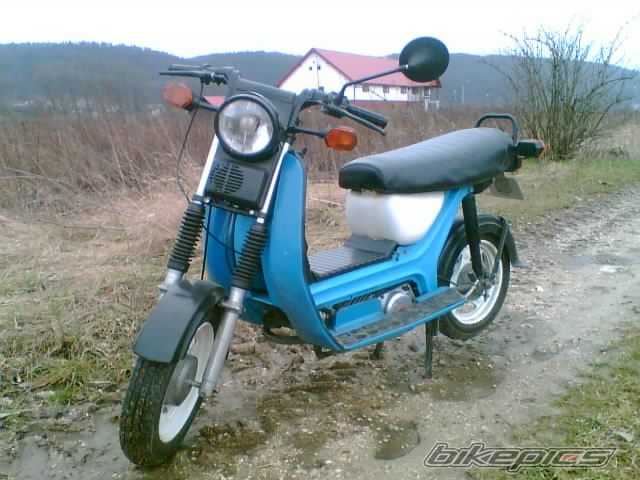 1989 SIMSON SR 50 | Picture 1210689 motorcycle photo