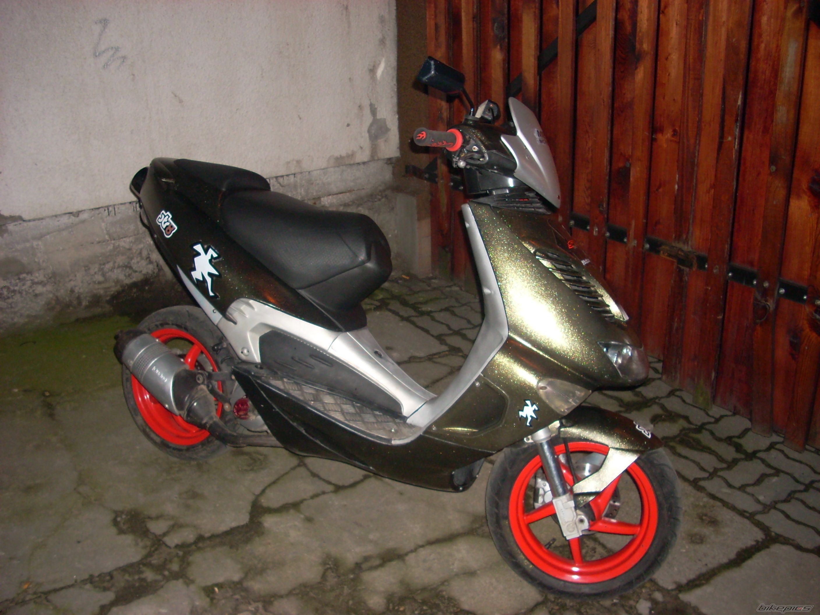 1999 APRILIA SR RACING 50 | Picture 1211700 motorcycle photo