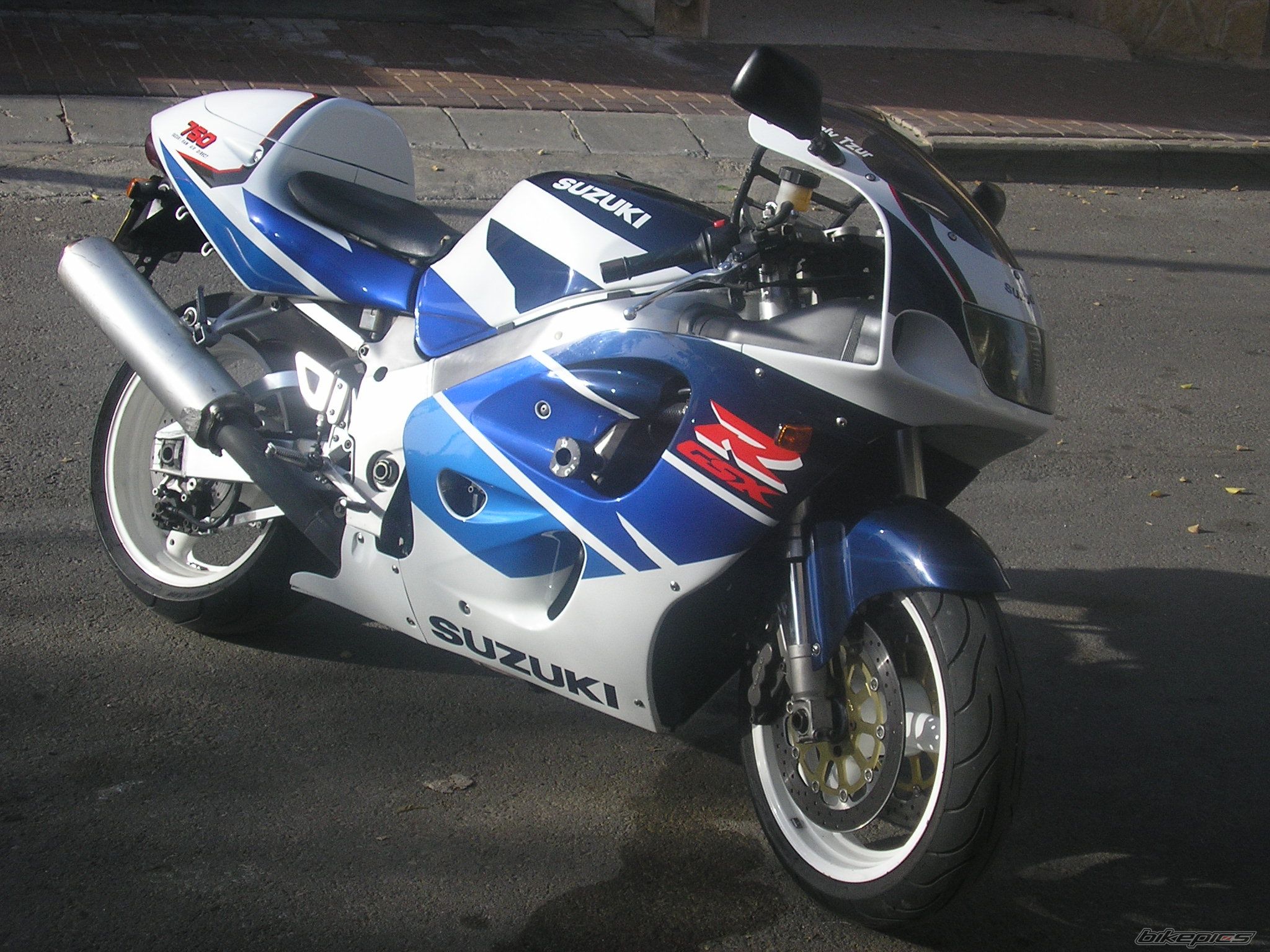 1997 SUZUKI GSX R 750 | Picture 1213892 motorcycle photo