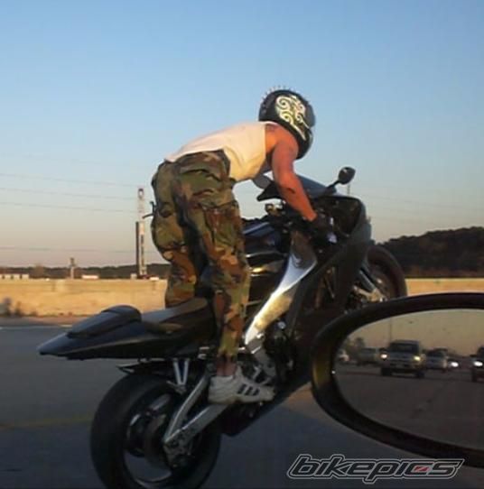 2001 YAMAHA YZF R1 | Picture 1214482 motorcycle photo