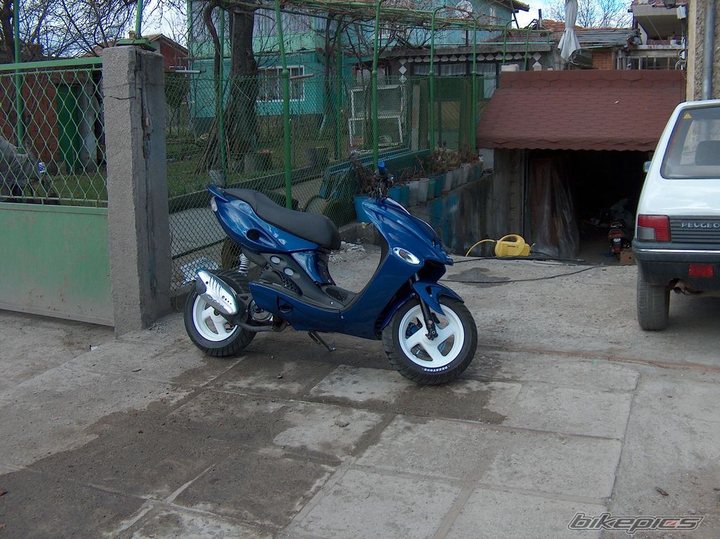 1998 MALAGUTI FIREFOX 50 F15 | Picture 1215512 motorcycle photo
