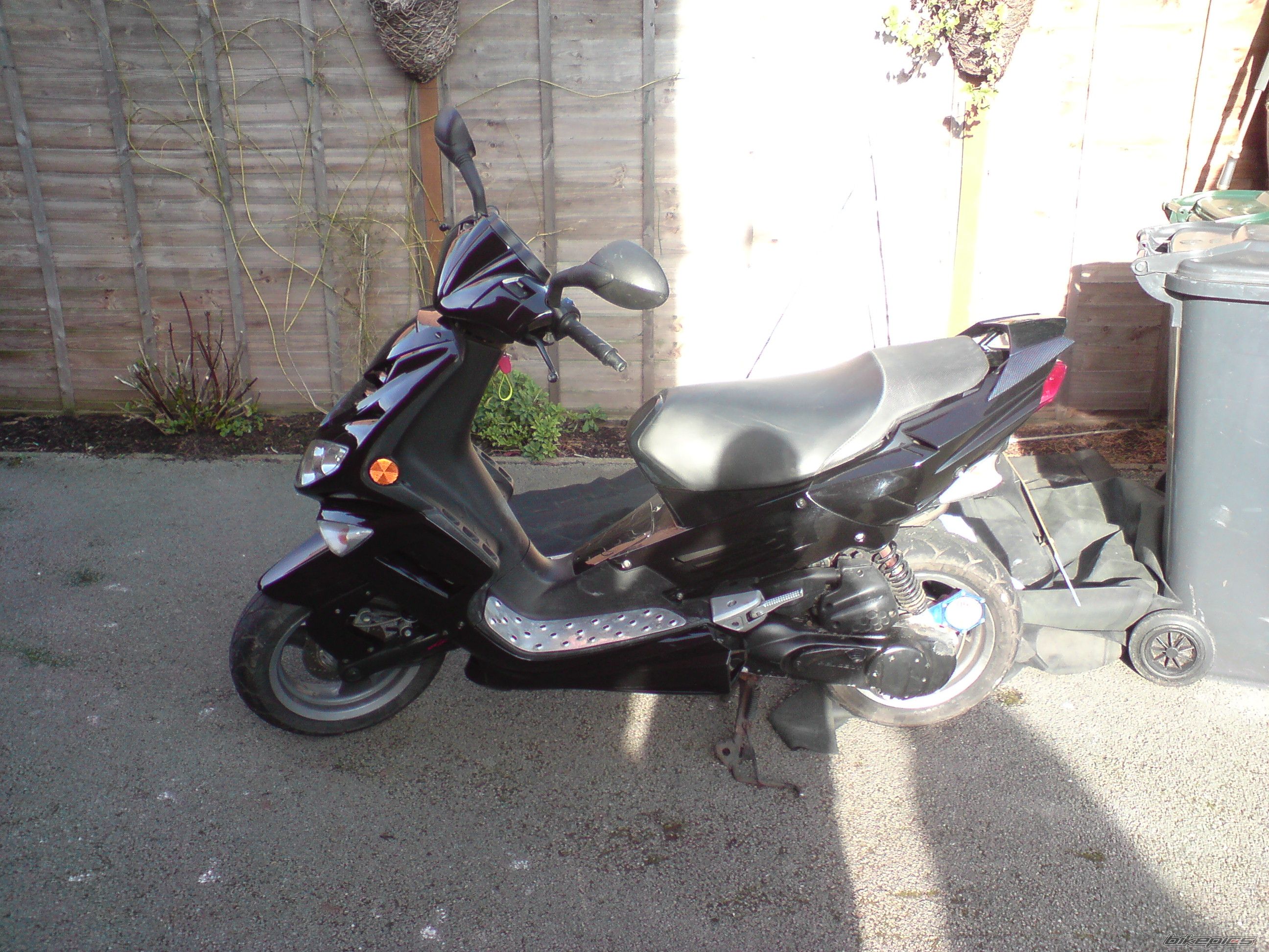 2001 PEUGEOT SPEEDFIGHT PROST | Picture 1215677 motorcycle photo