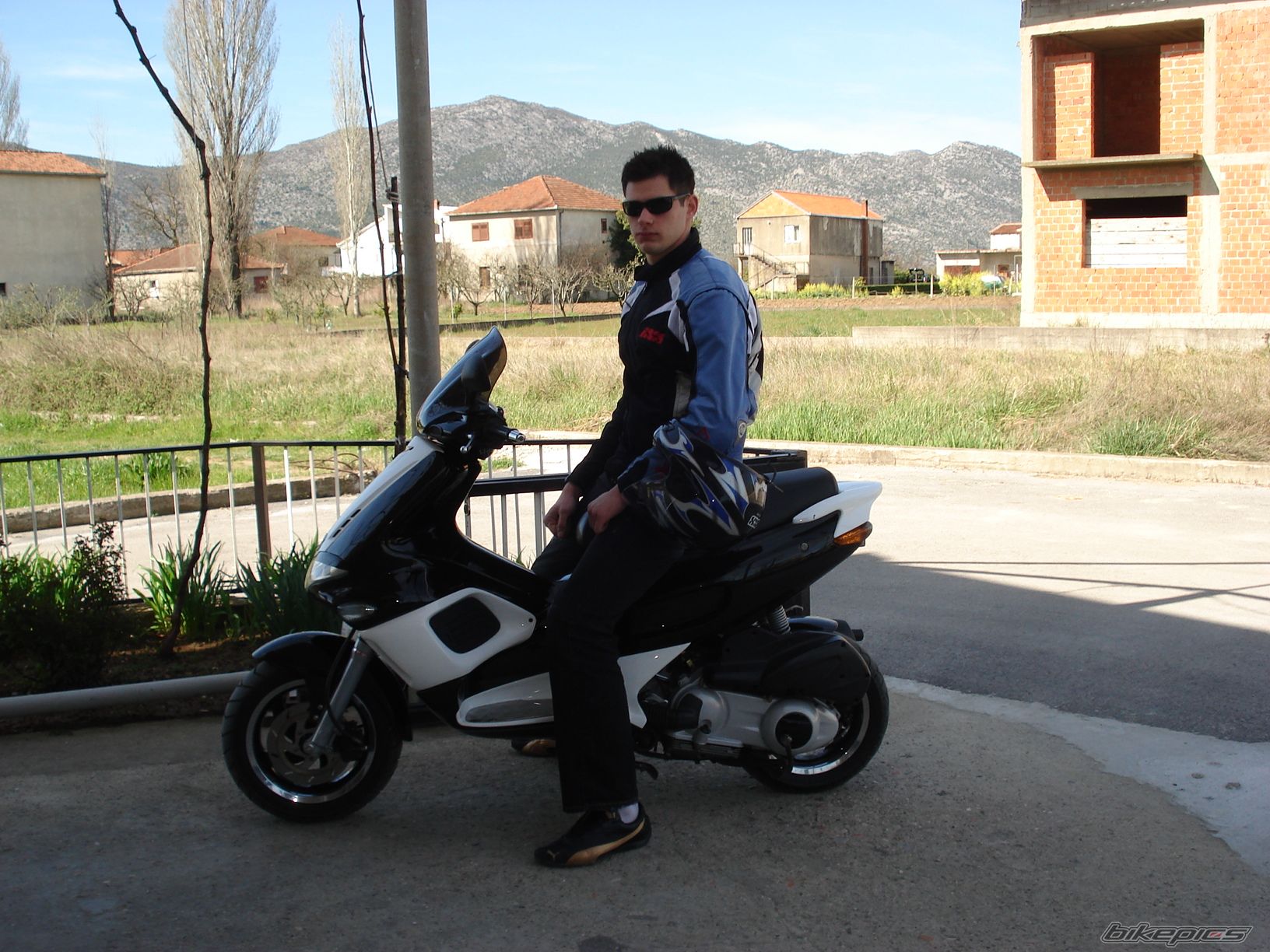2008 GILERA RUNNER 200 VXR | Picture 1215982 motorcycle photo