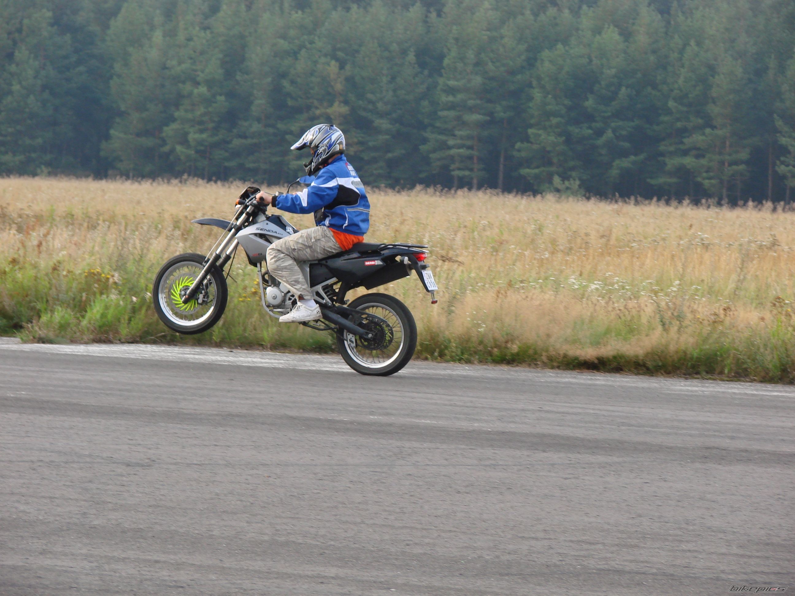 2004 DERBI SENDA DRD R | Picture 1216066 motorcycle photo