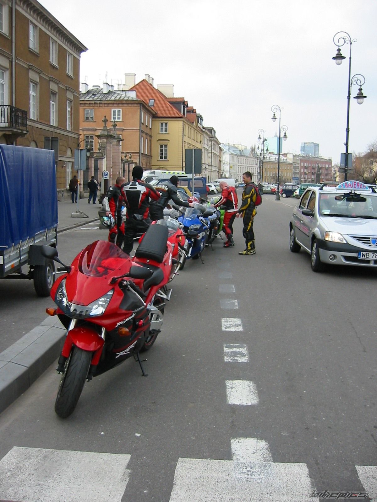 2002 HONDA CBR 900 | Picture 1216680 motorcycle photo