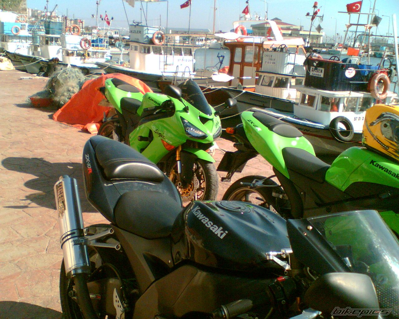 2004 KAWASAKI ZX 10R | Picture 1220862 motorcycle photo