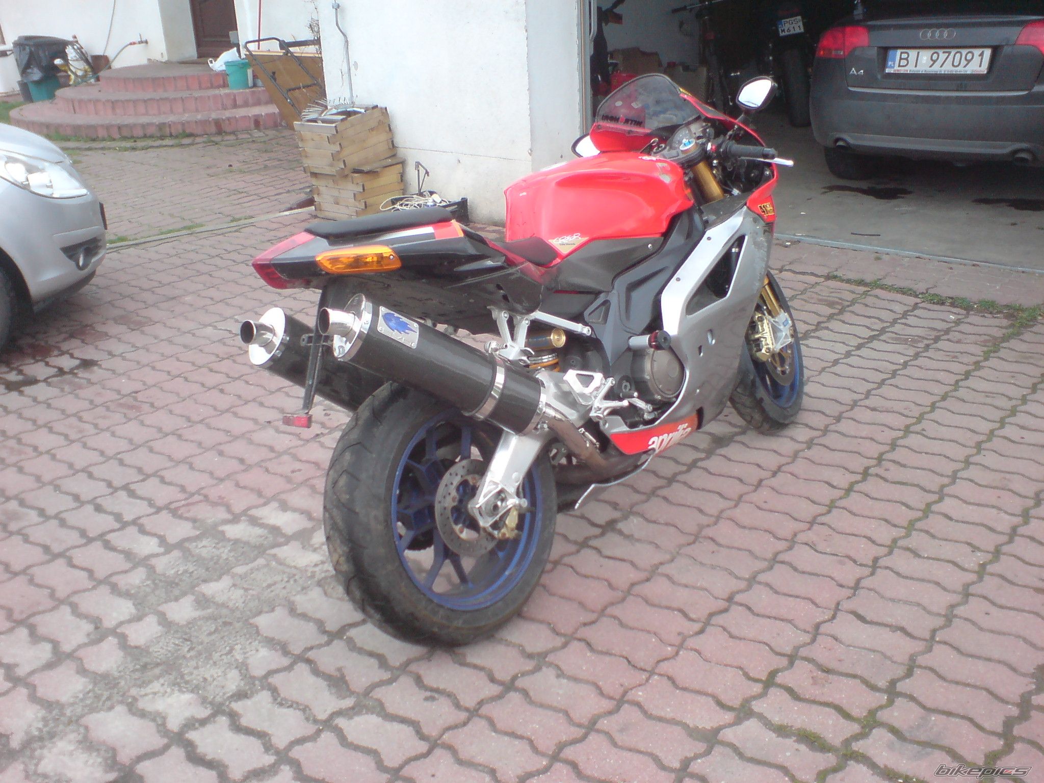 2004 APRILIA RSV MILLE FACTORY | Picture 1221414 motorcycle photo