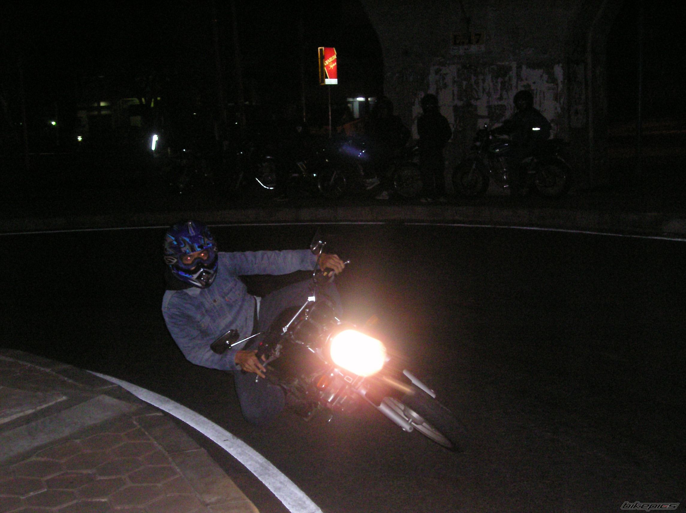 2005 SUZUKI GS 250 | Picture 1221851 motorcycle photo