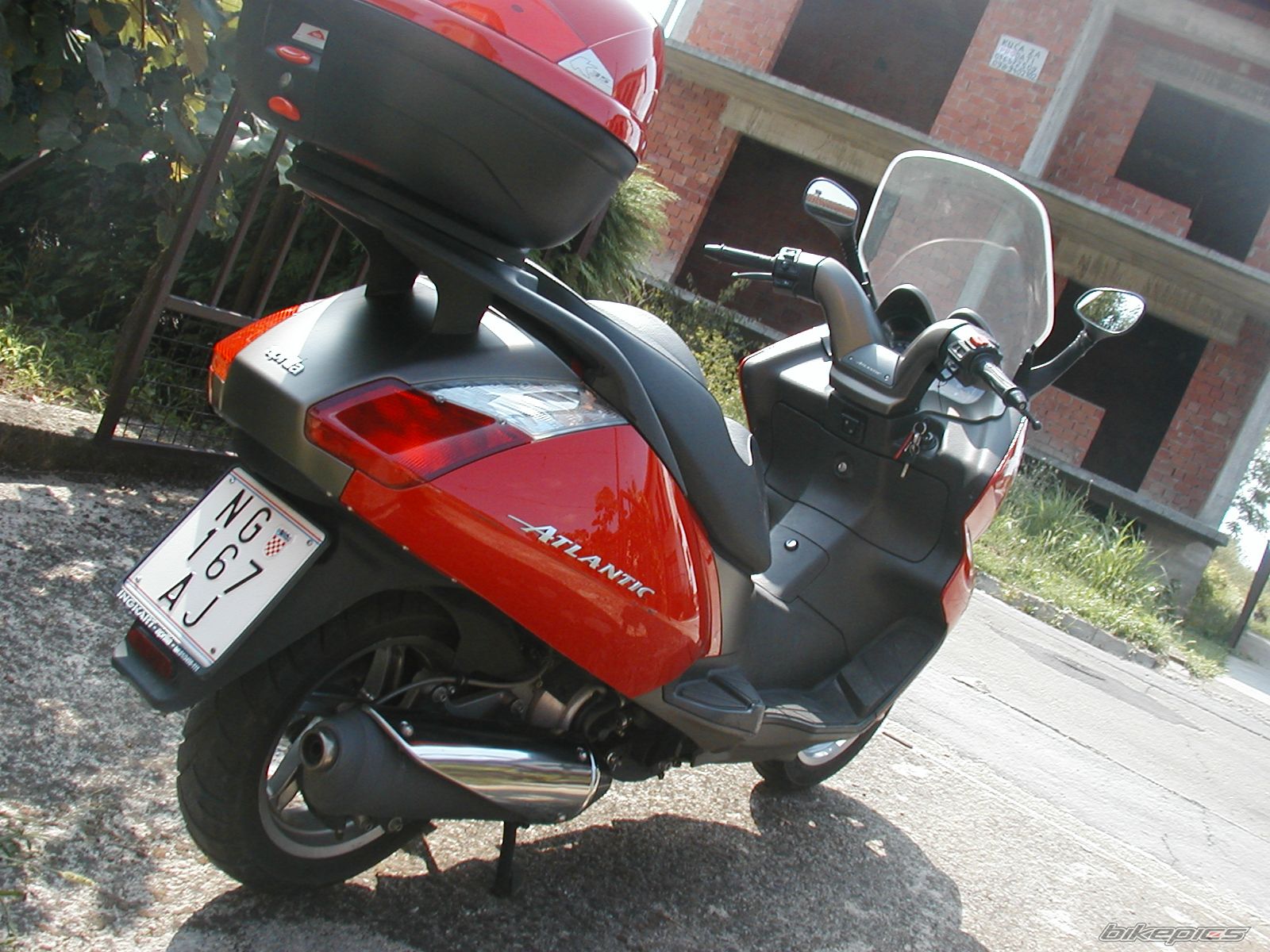 2004 APRILIA ATLANTIC 200 | Picture 1221929 motorcycle photo