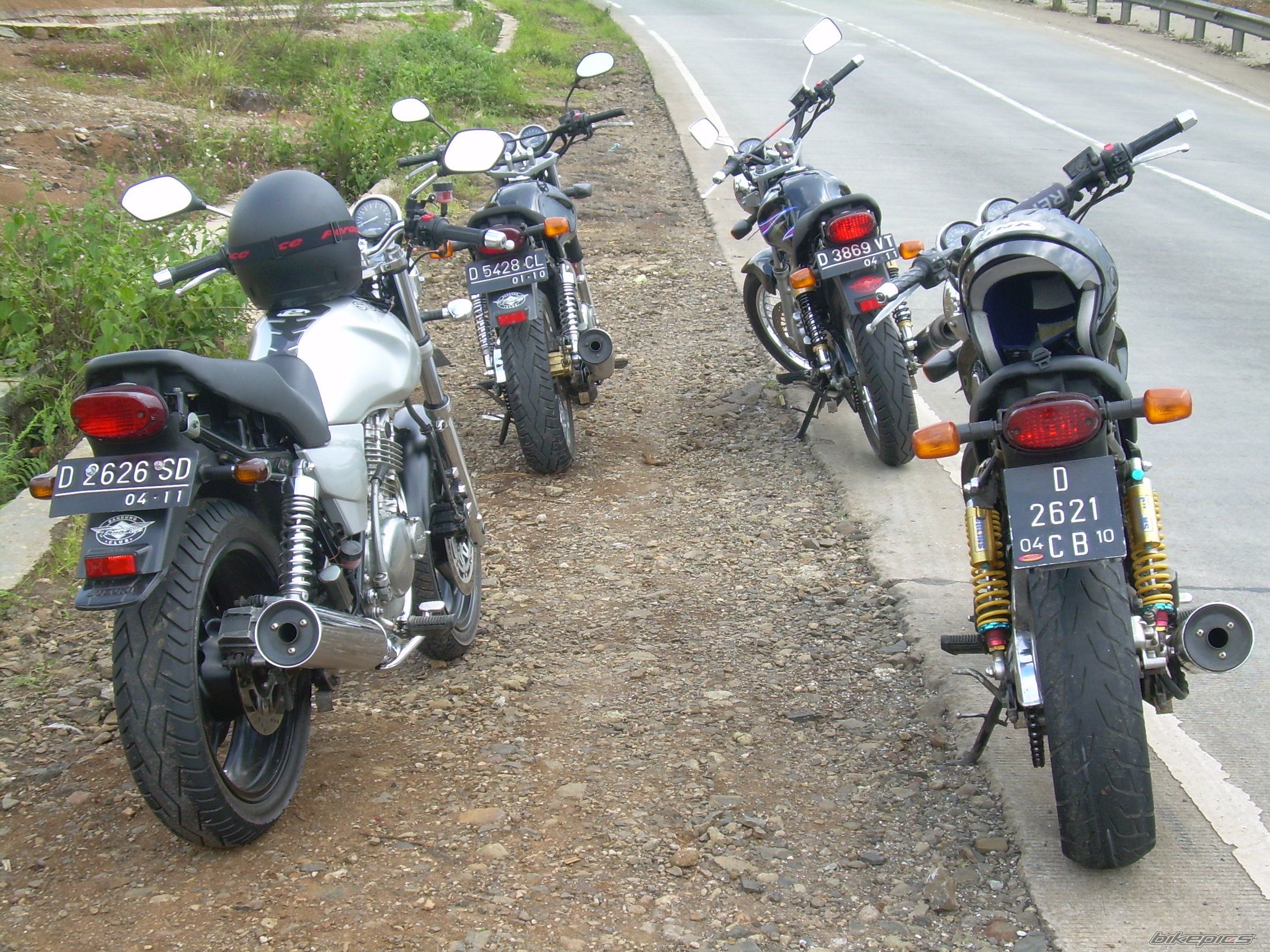 2005 SUZUKI GS 250 | Picture 1221938 motorcycle photo