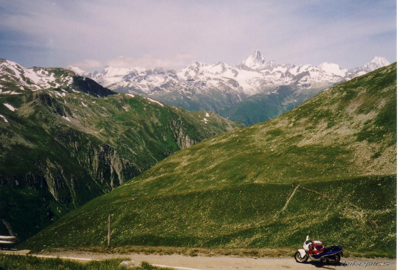 1990 HONDA CBR 600 | Picture 1224866 motorcycle photo