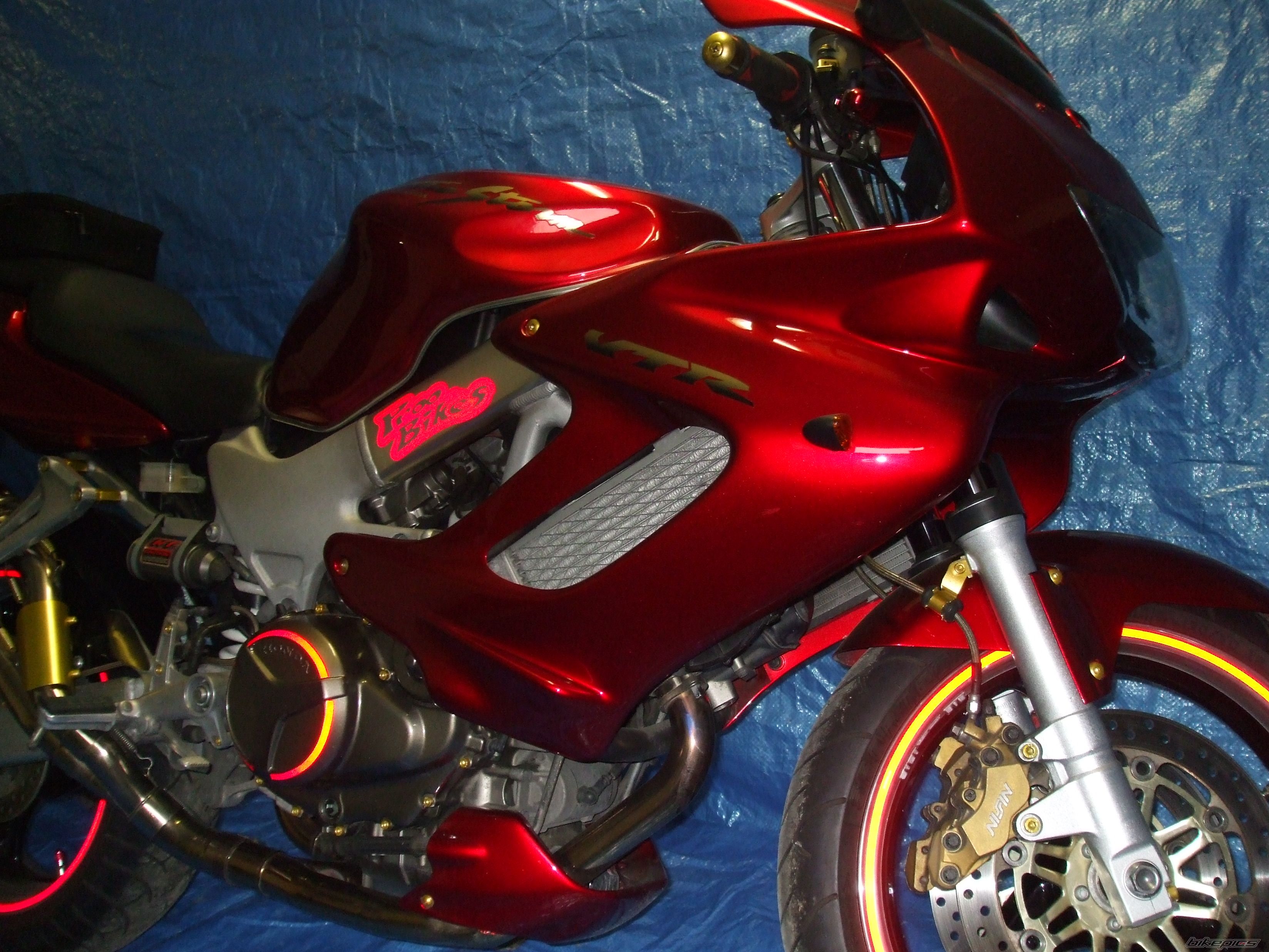 1998 HONDA VTR 1000 | Picture 1225263 motorcycle photo