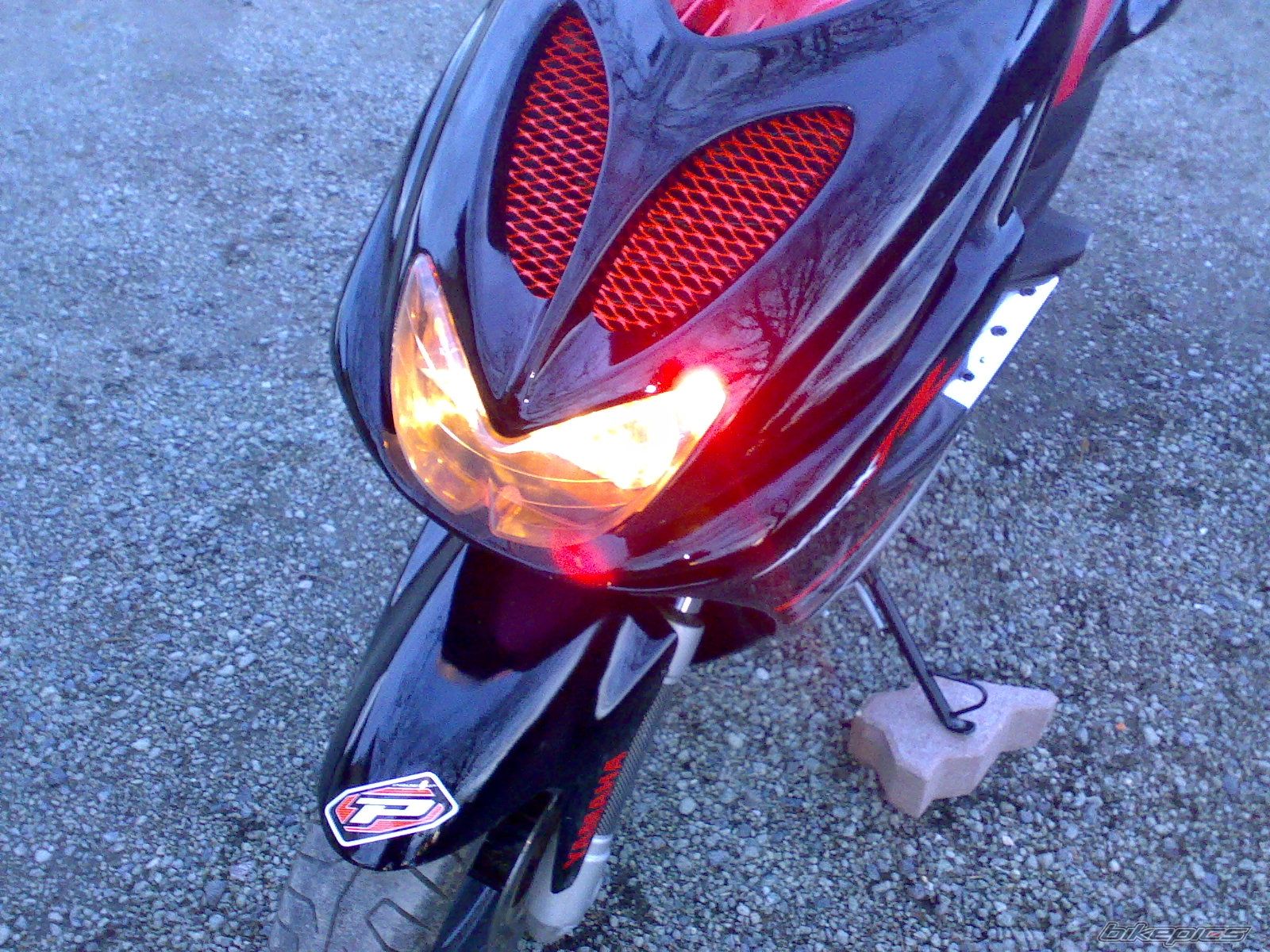 2005 YAMAHA AEROX 50 | Picture 1225794 motorcycle photo