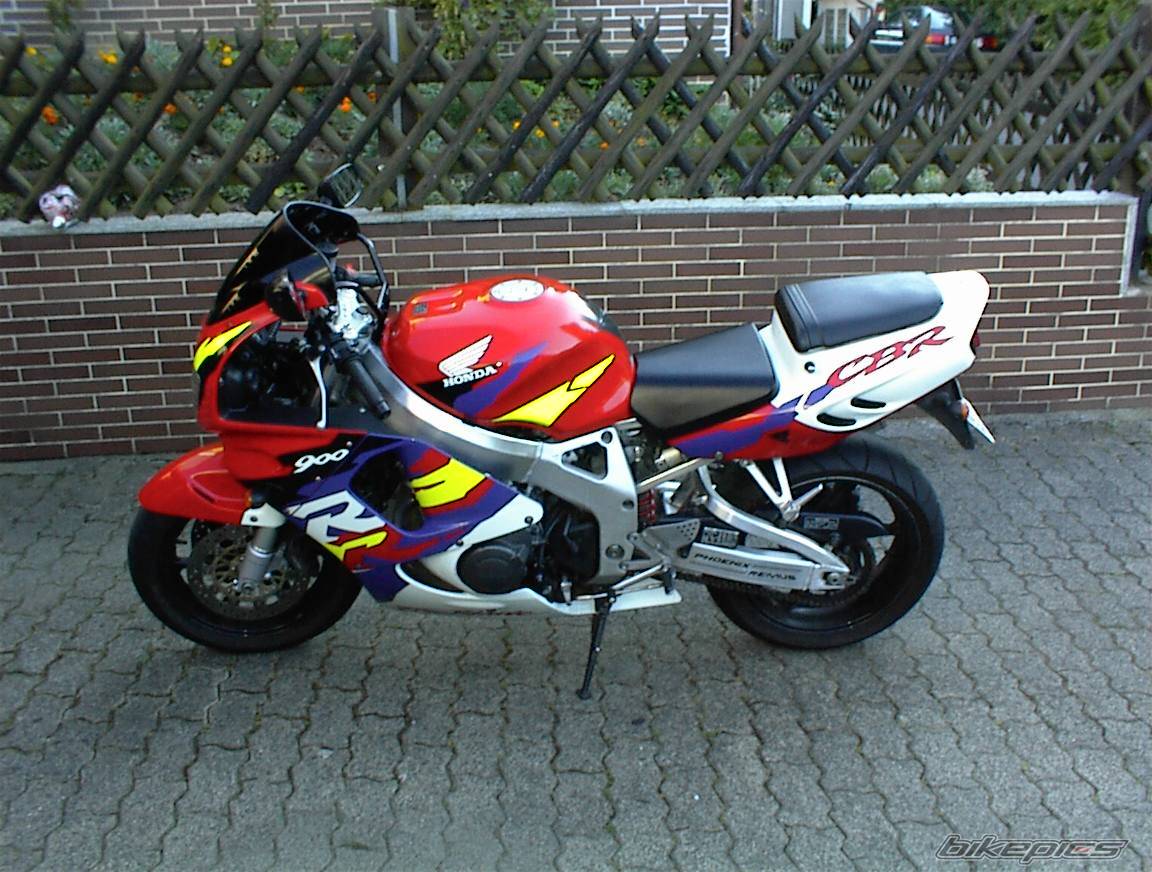 1996 HONDA CBR 900 | Picture 122708 motorcycle photo