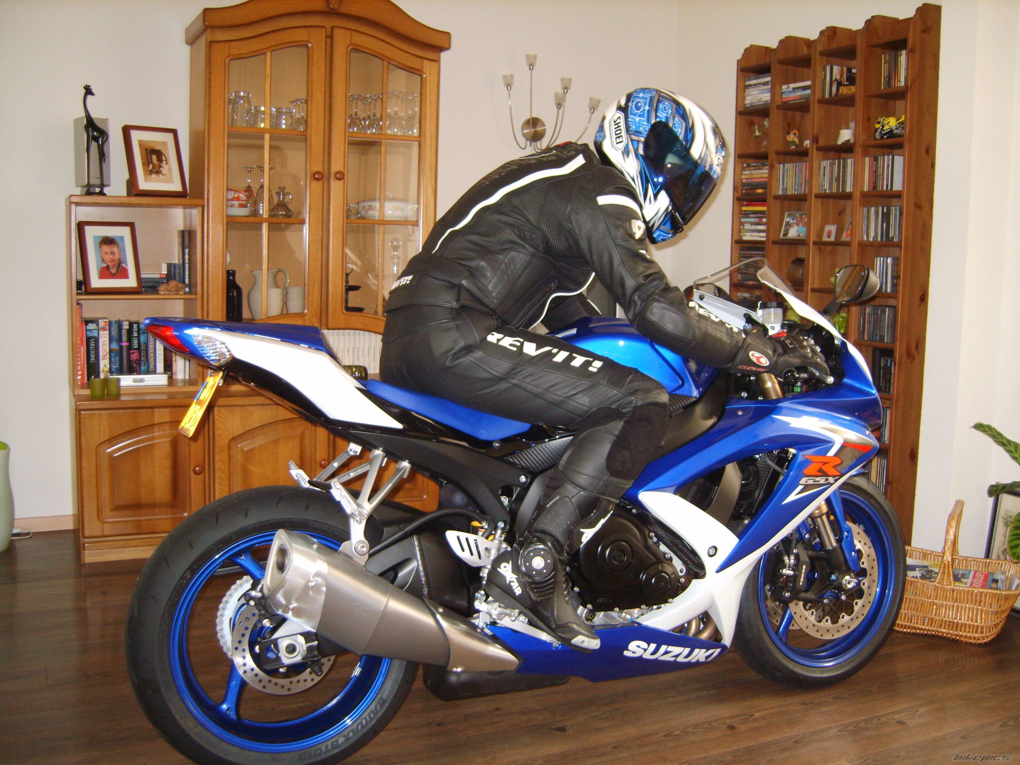 2008 SUZUKI GSX R 600 | Picture 1227972 motorcycle photo
