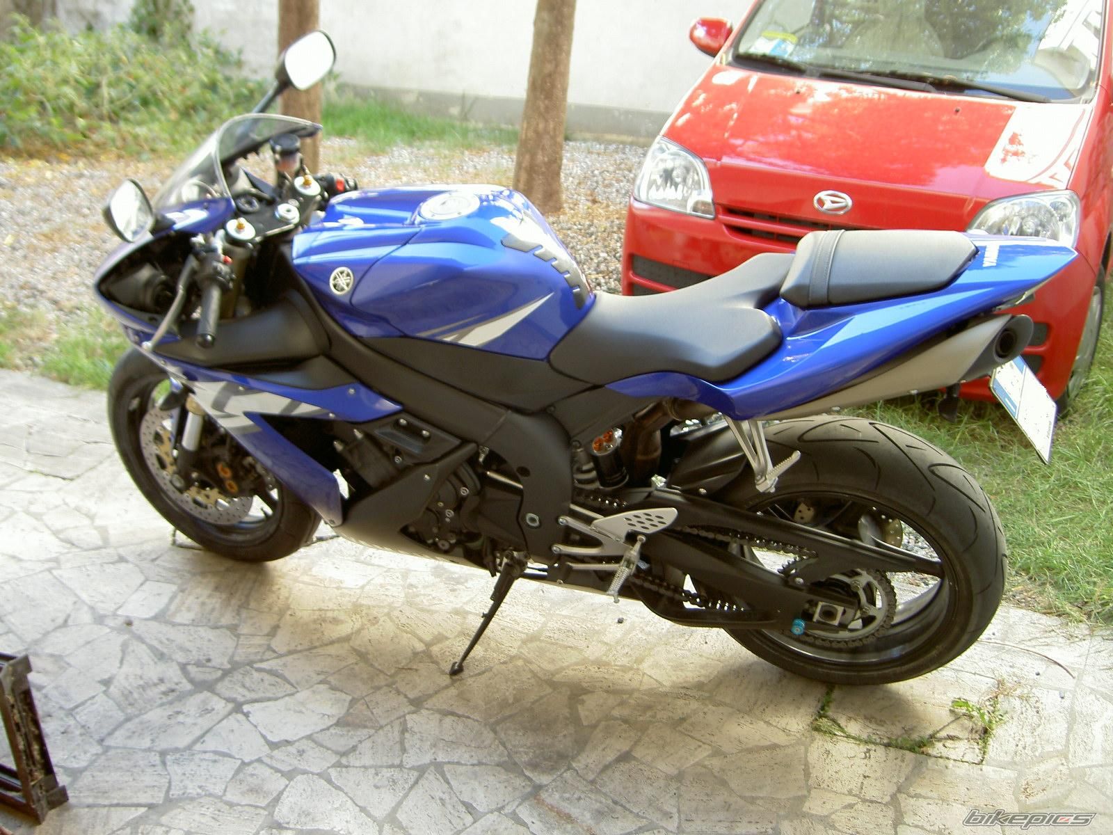 2004 YAMAHA YZF R1 | Picture 1233234 motorcycle photo