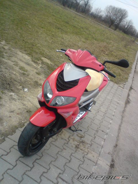 2001 PEUGEOT SPEEDFIGHT2 50 | Picture 1233880 motorcycle photo