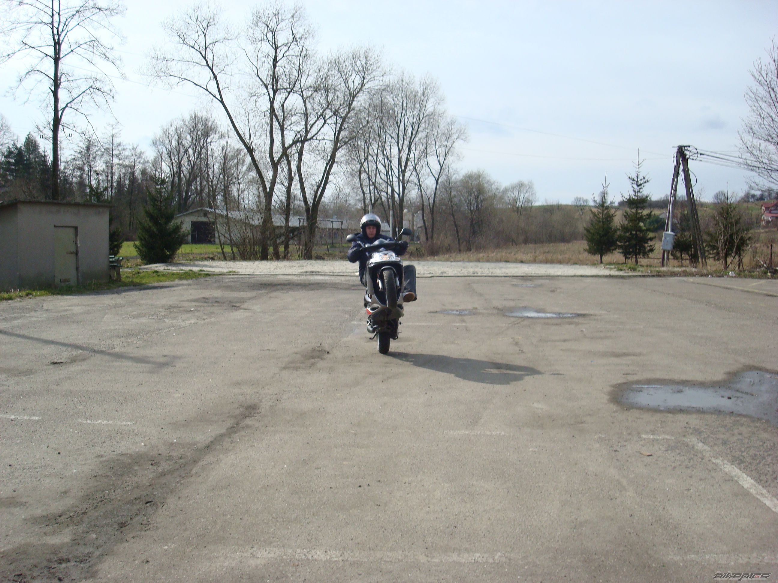 2004 YAMAHA JOG R CS 50 | Picture 1235902 motorcycle photo