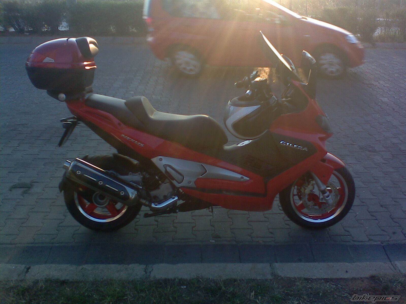 2005 GILERA NEXUS 500 | Picture 1236316 motorcycle photo