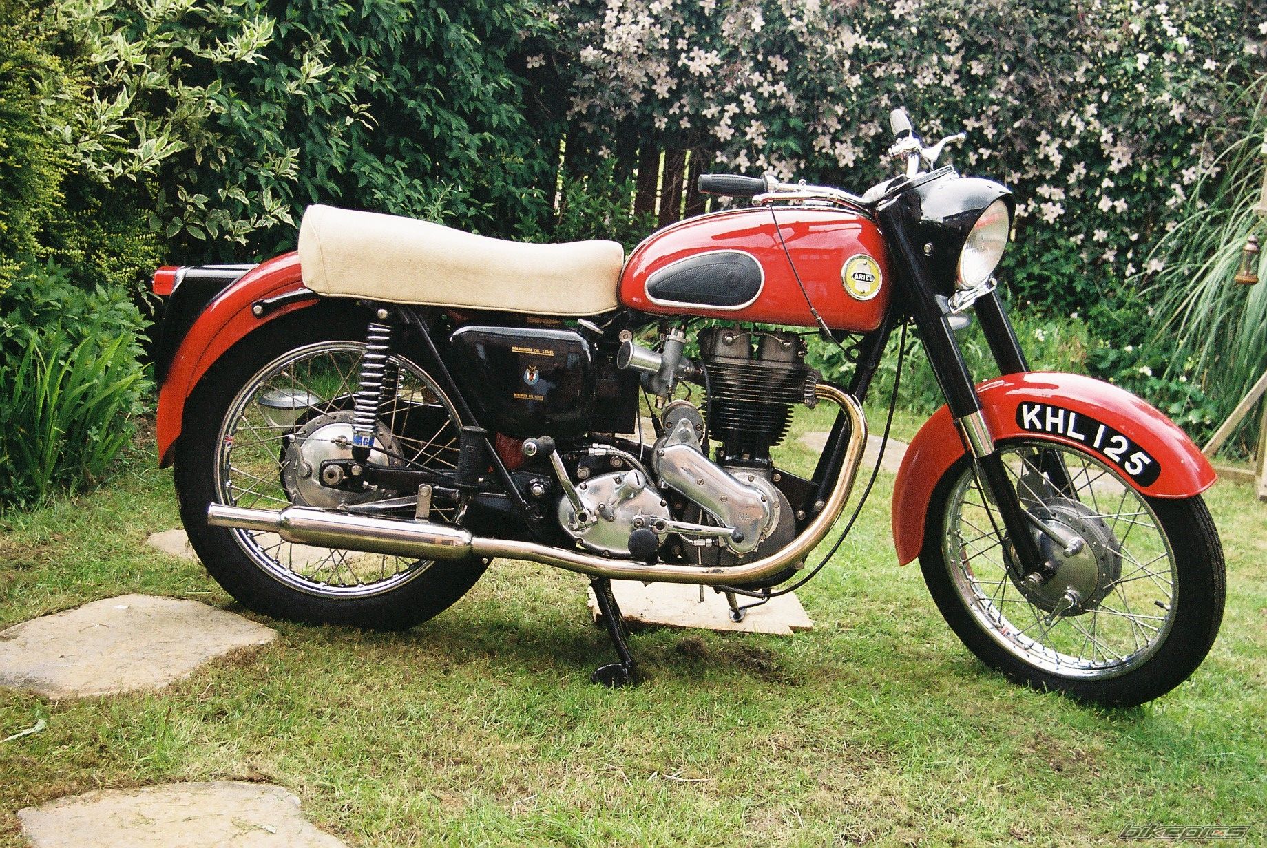 1957 ARIEL RED HUNTER | Picture 1237221 motorcycle photo