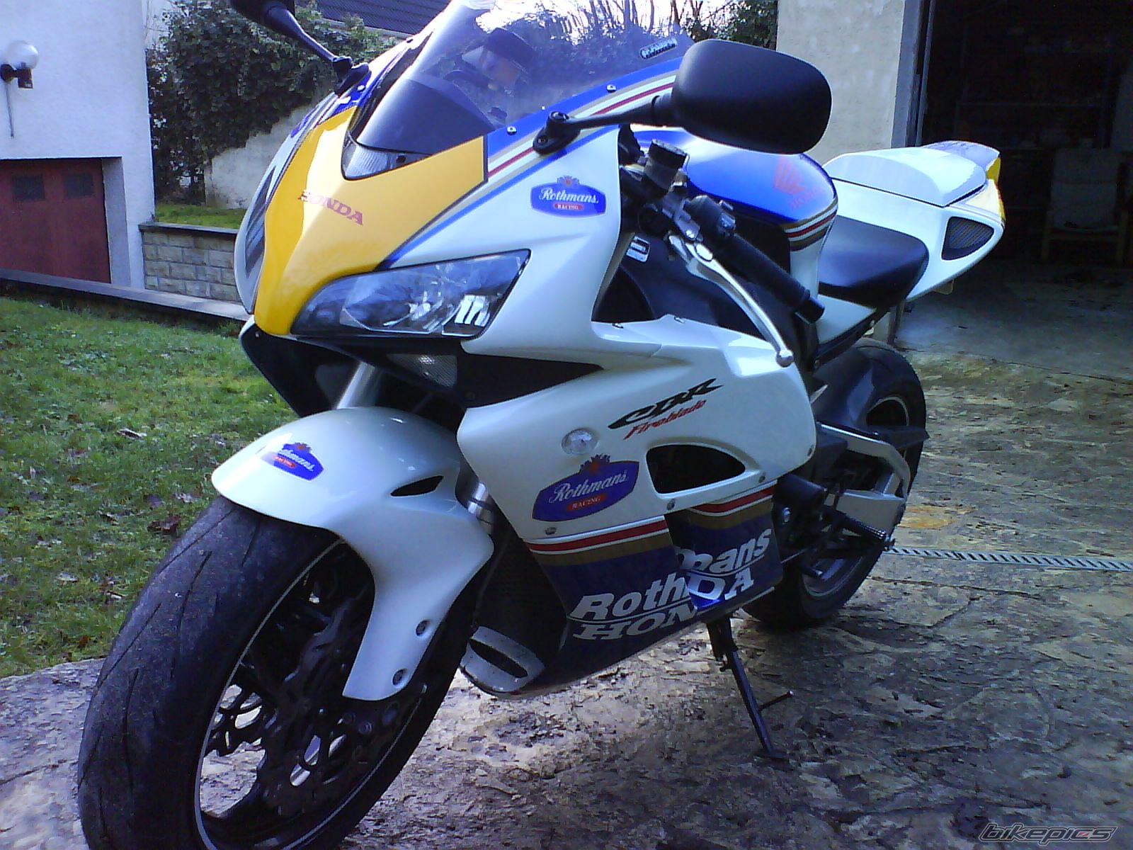 2004 HONDA CBR 1000  RR | Picture 1237596 motorcycle photo