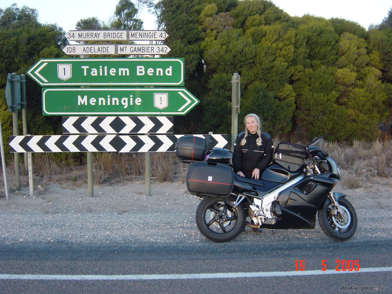 1995 HONDA VFR 750 | Picture 1238468 motorcycle photo