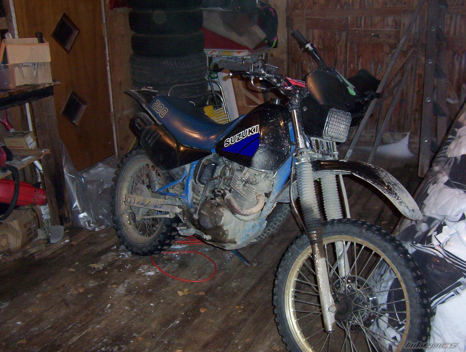 1985 SUZUKI DR 200 | Picture 123901 motorcycle photo