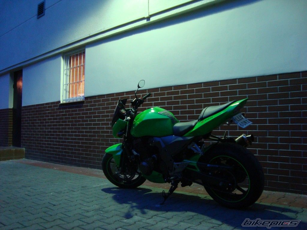 2004 KAWASAKI Z 750 | Picture 1246458 motorcycle photo
