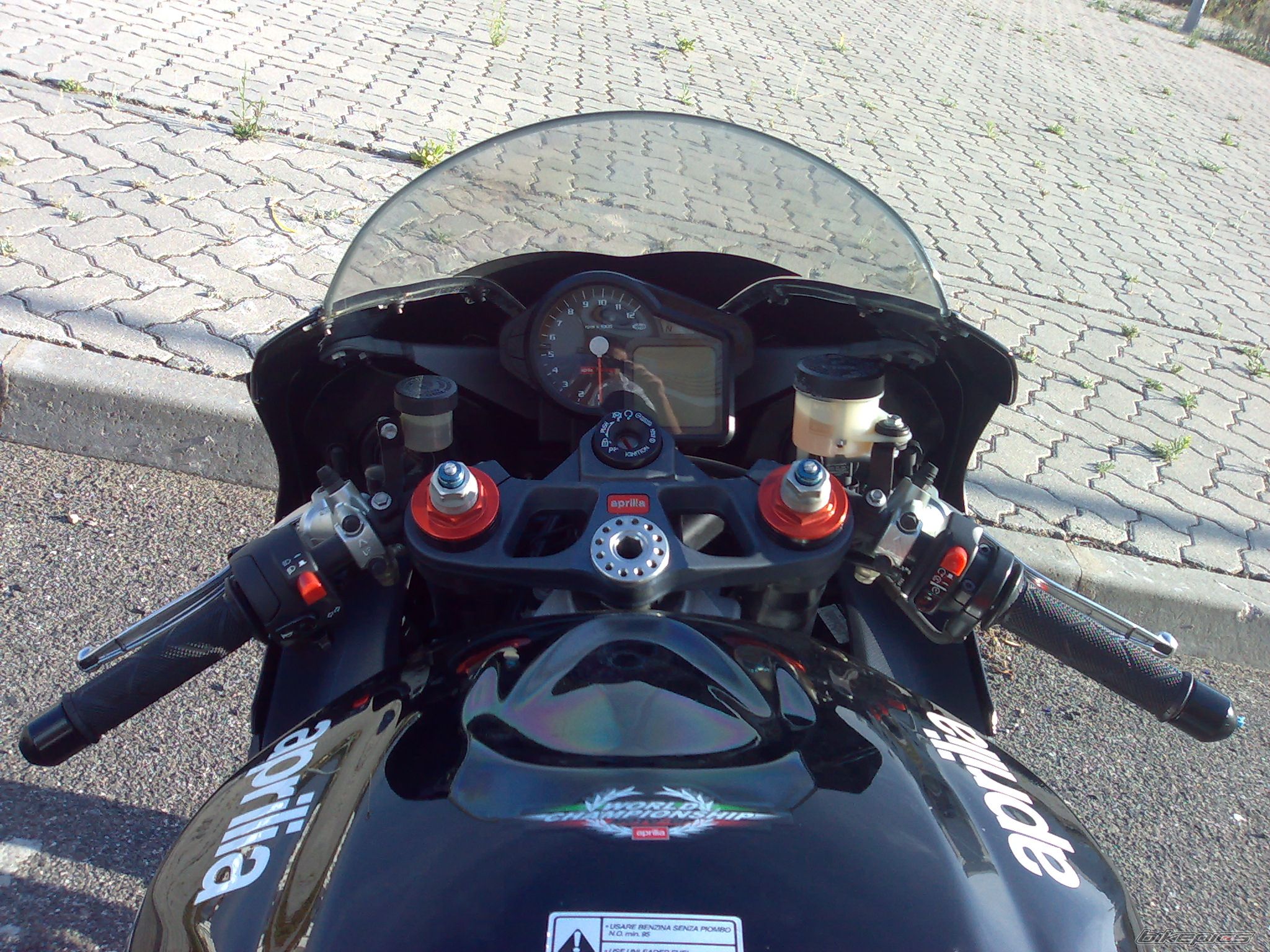 2004 APRILIA RSV MILLE FACTORY | Picture 1248266 motorcycle photo
