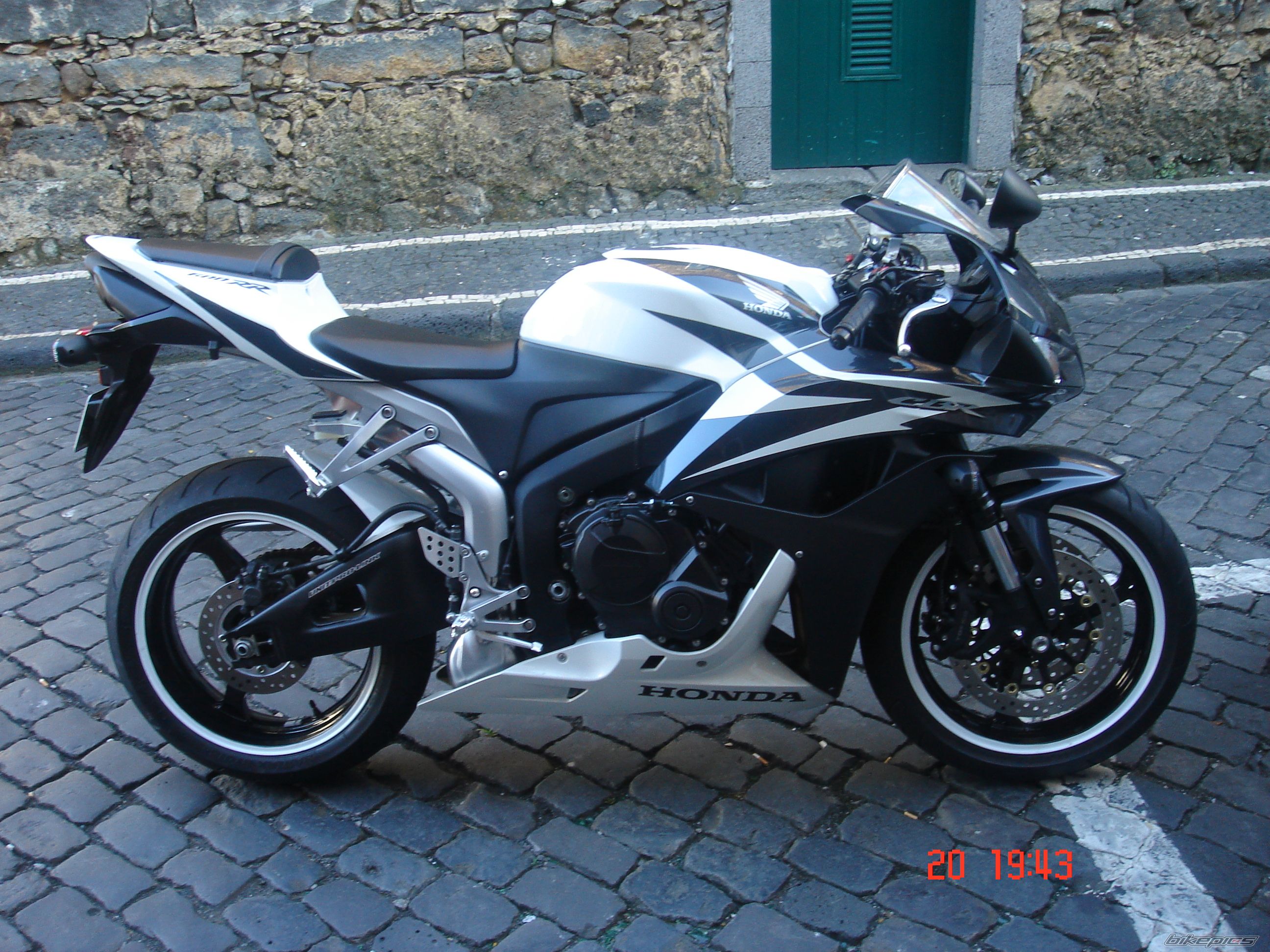 2007 HONDA CBR 600 RR | Picture 1249209 motorcycle photo