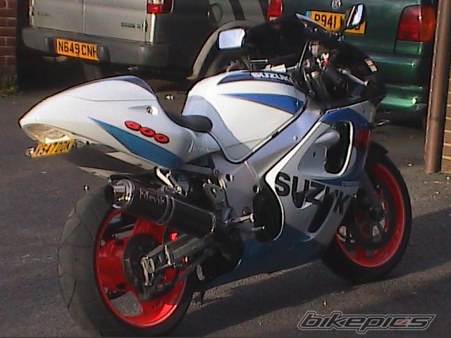 1999 SUZUKI GSX R 600 | Picture 1249241 motorcycle photo