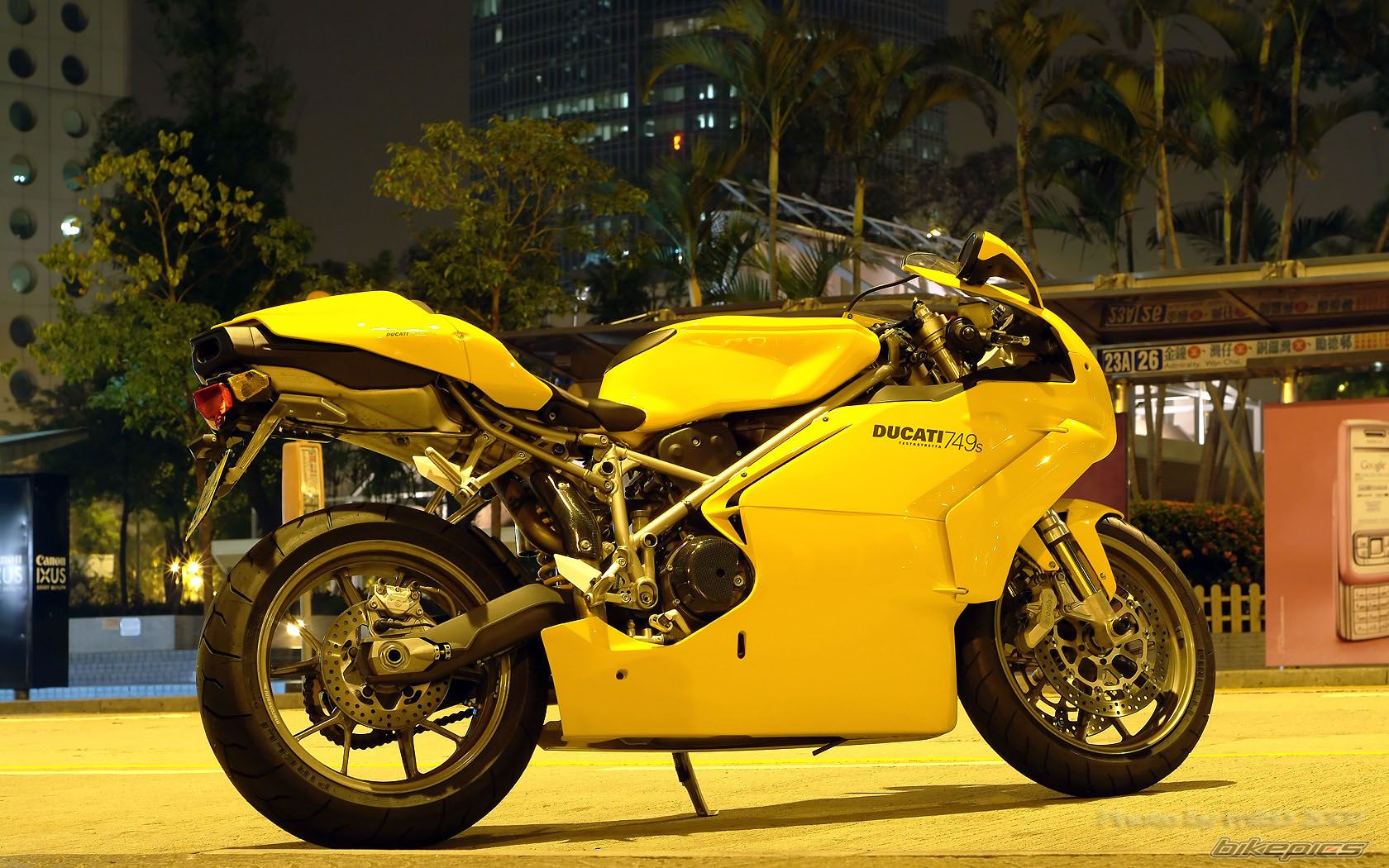 2004 DUCATI 749S | Picture 1251361 motorcycle photo