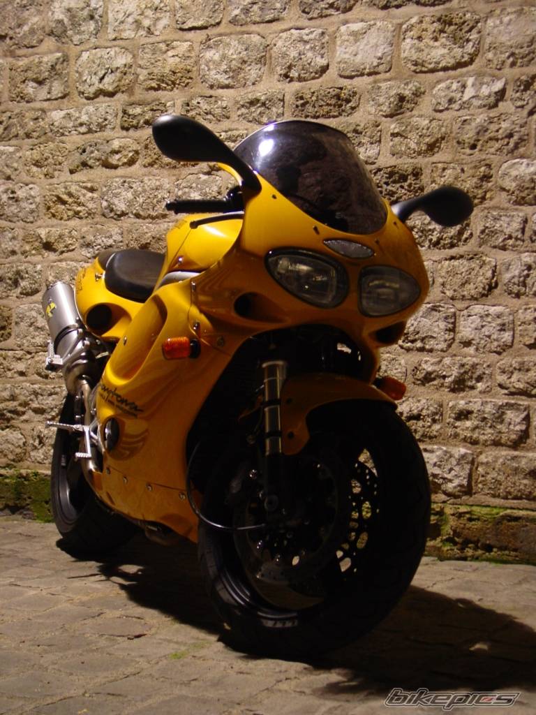 1998 TRIUMPH DAYTONA 955I | Picture 125218 motorcycle photo