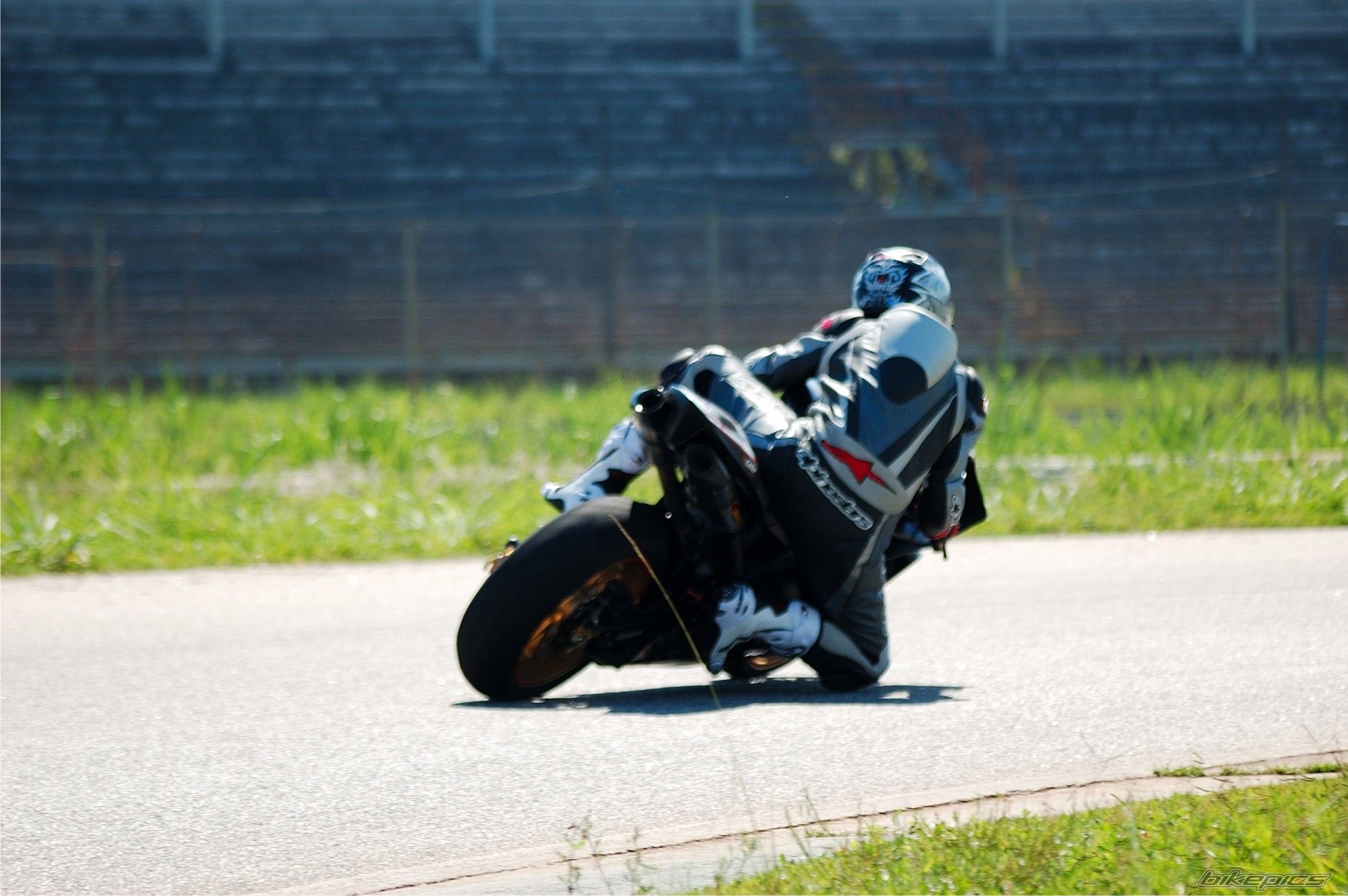 2007 YAMAHA YZF R1 | Picture 1252775 motorcycle photo