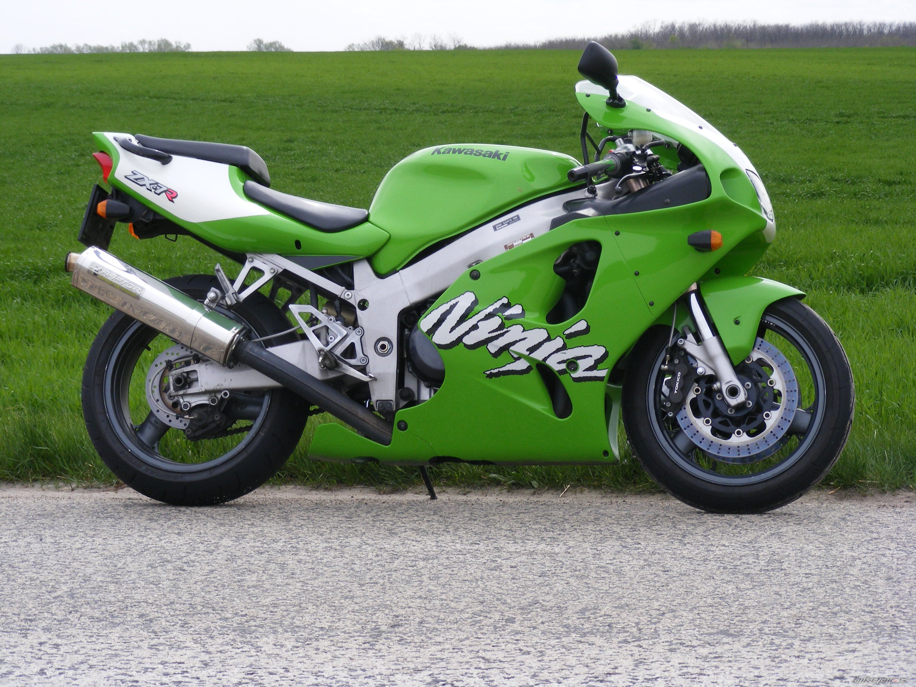1998 KAWASAKI ZX 7R | Picture 1253039 motorcycle photo