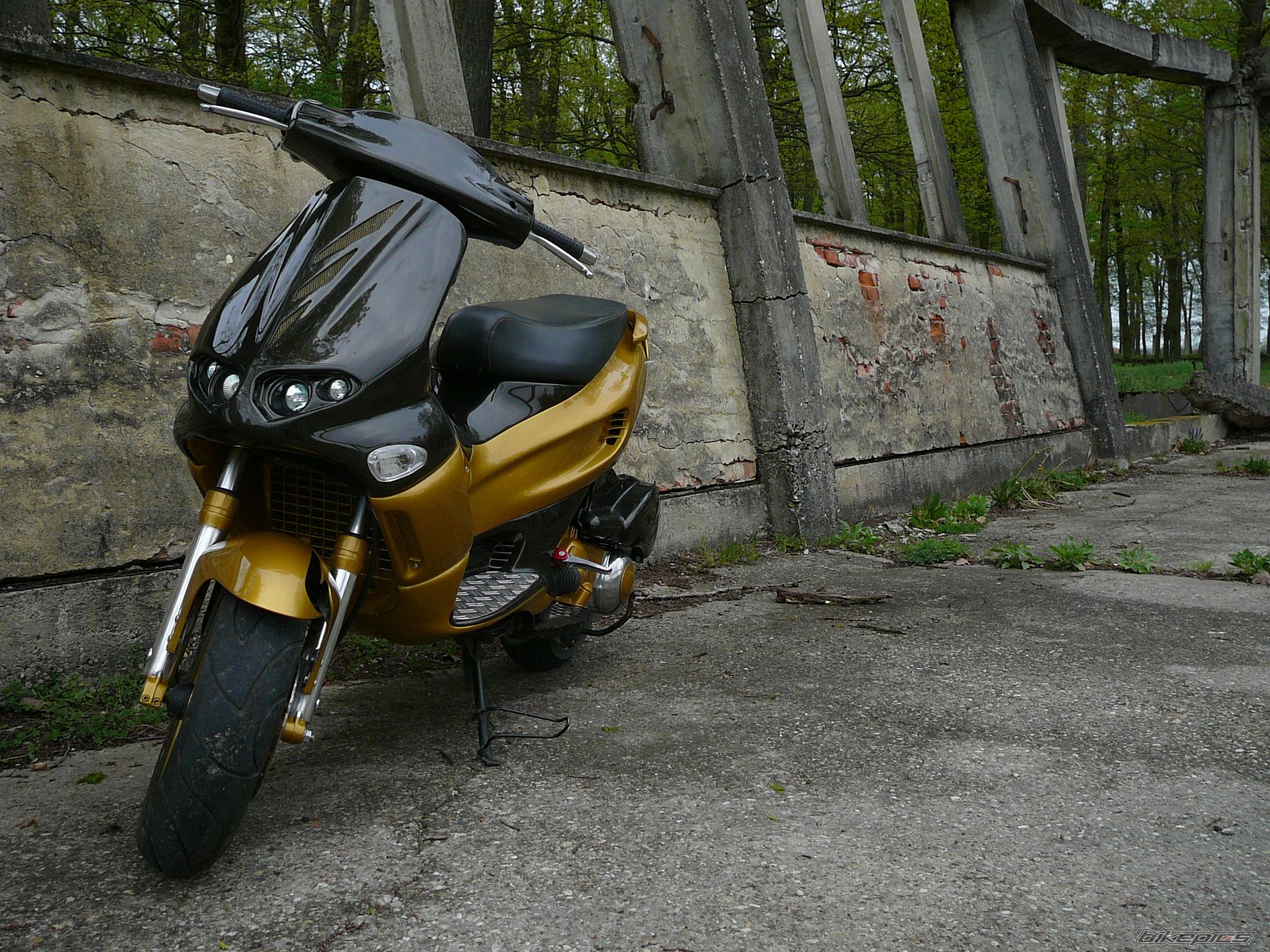 2004 GILERA RUNNER 125 VX | Picture 1253085 motorcycle photo