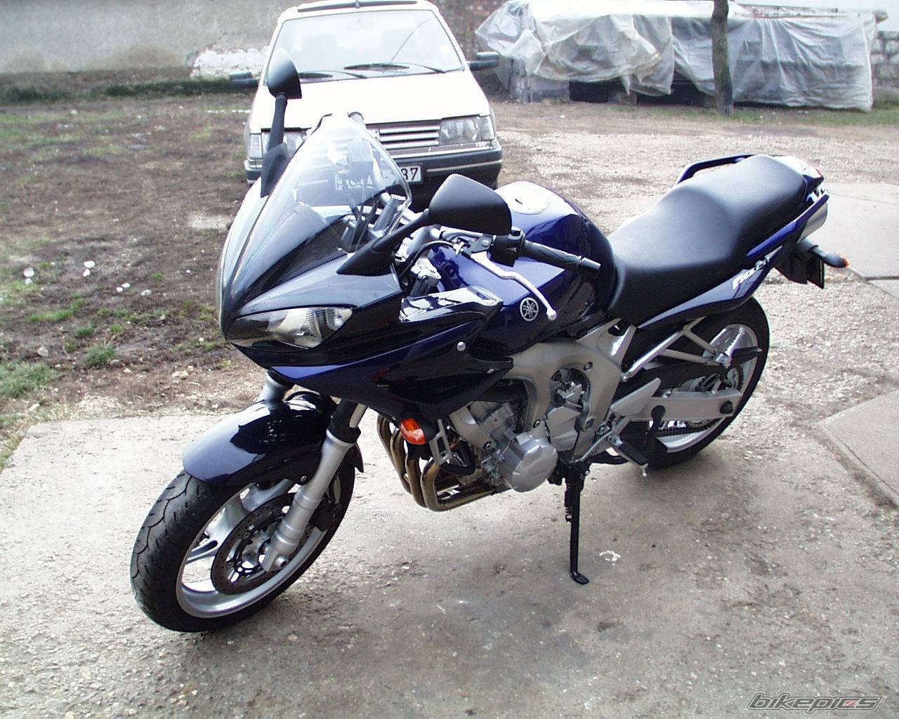 2004 YAMAHA FZS 600 FAZER | Picture 125510 motorcycle photo