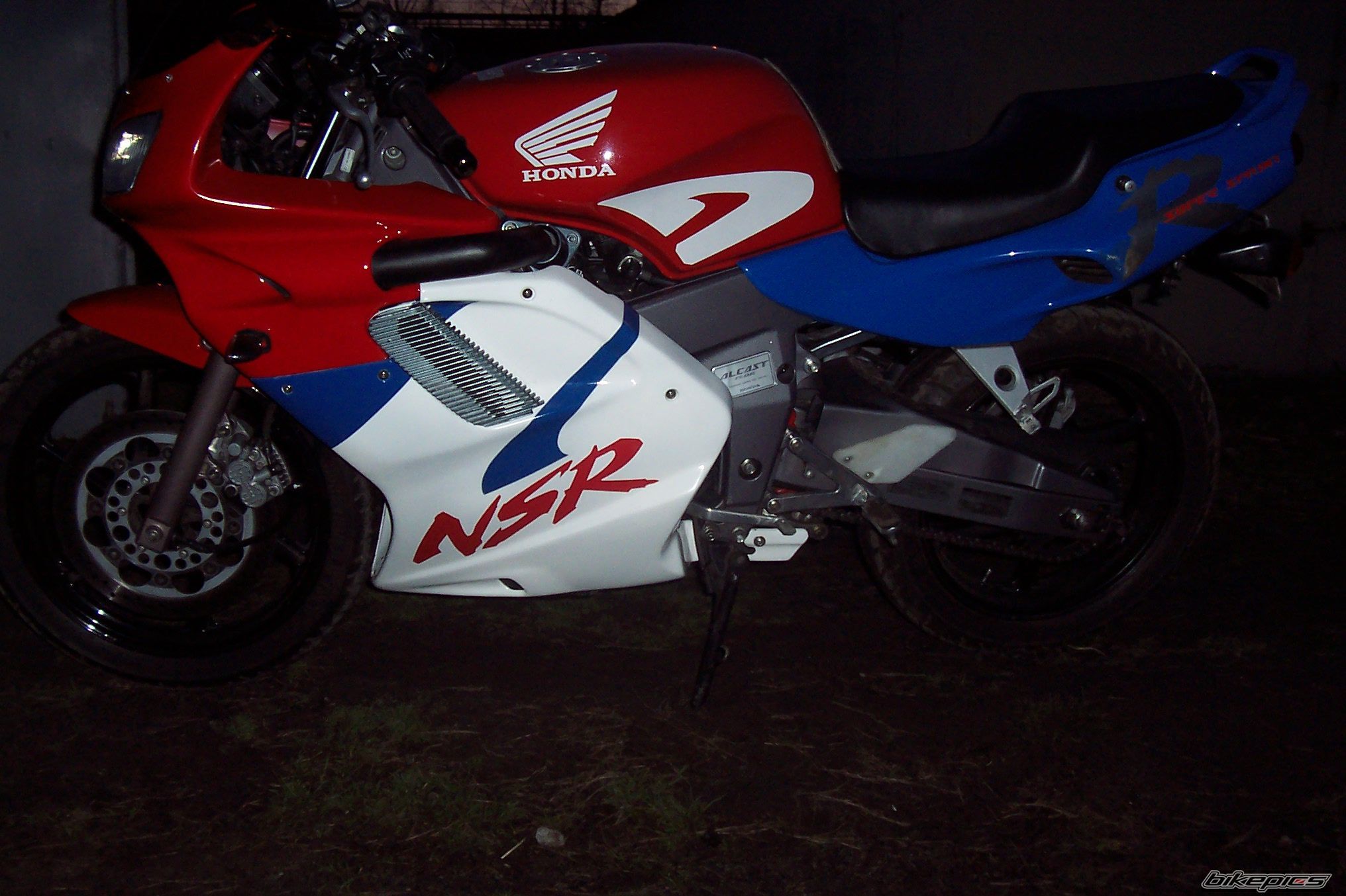 1998 HONDA NSR 125 | Picture 1255310 motorcycle photo