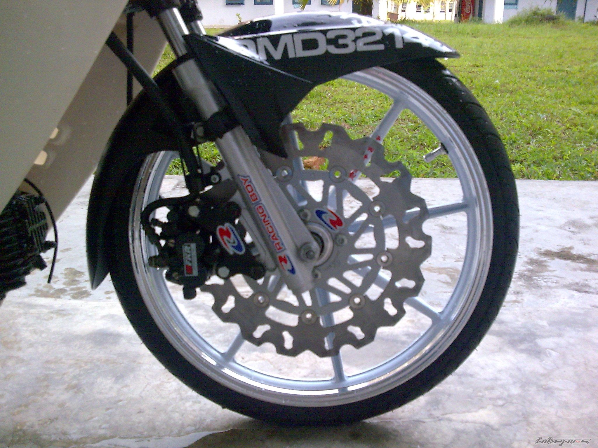 2009 YAMAHA 125 ZR | Picture 1256074 motorcycle photo