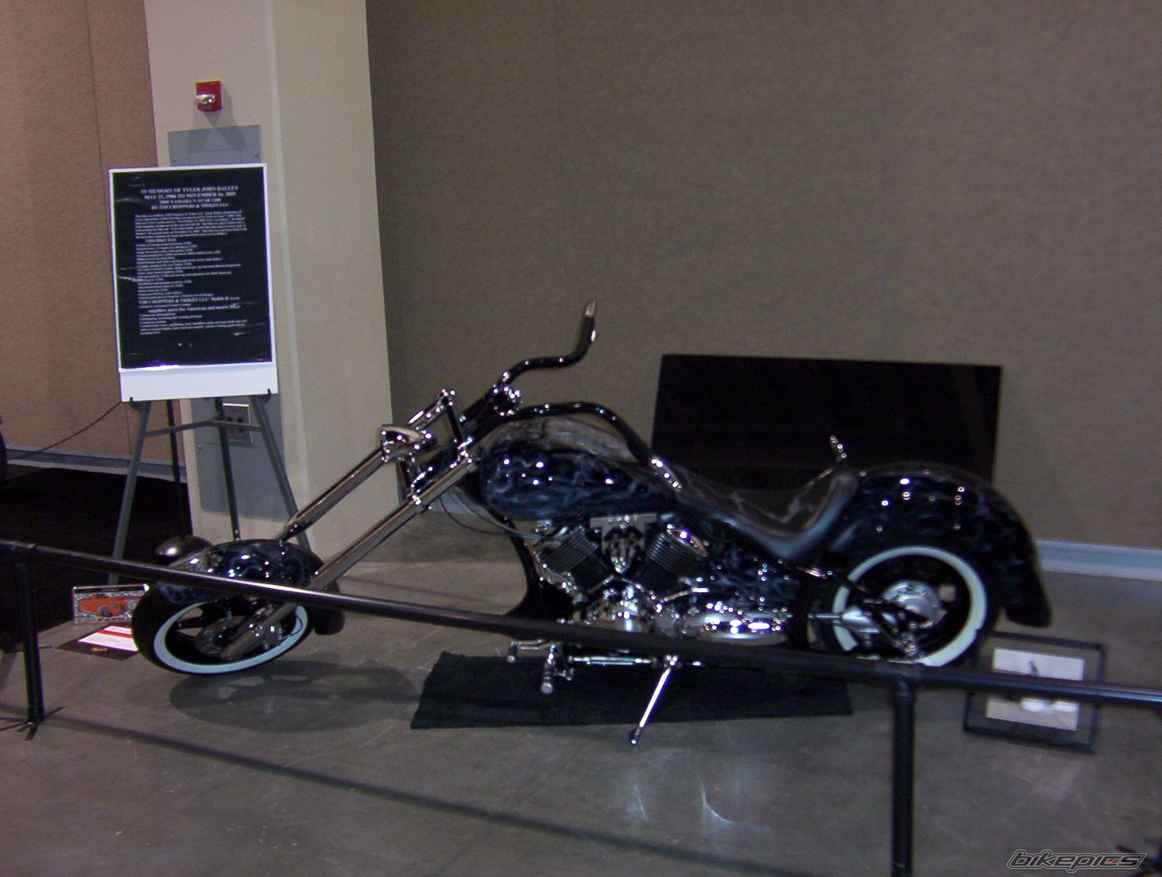 2005 YAMAHA V STAR 1100 | Picture 1256092 motorcycle photo