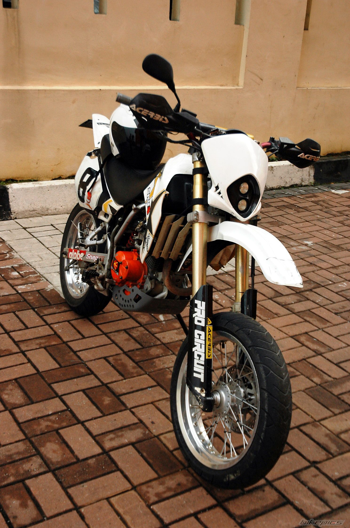 2007 HYOSUNG XRX 125 | Picture 1256521 motorcycle photo