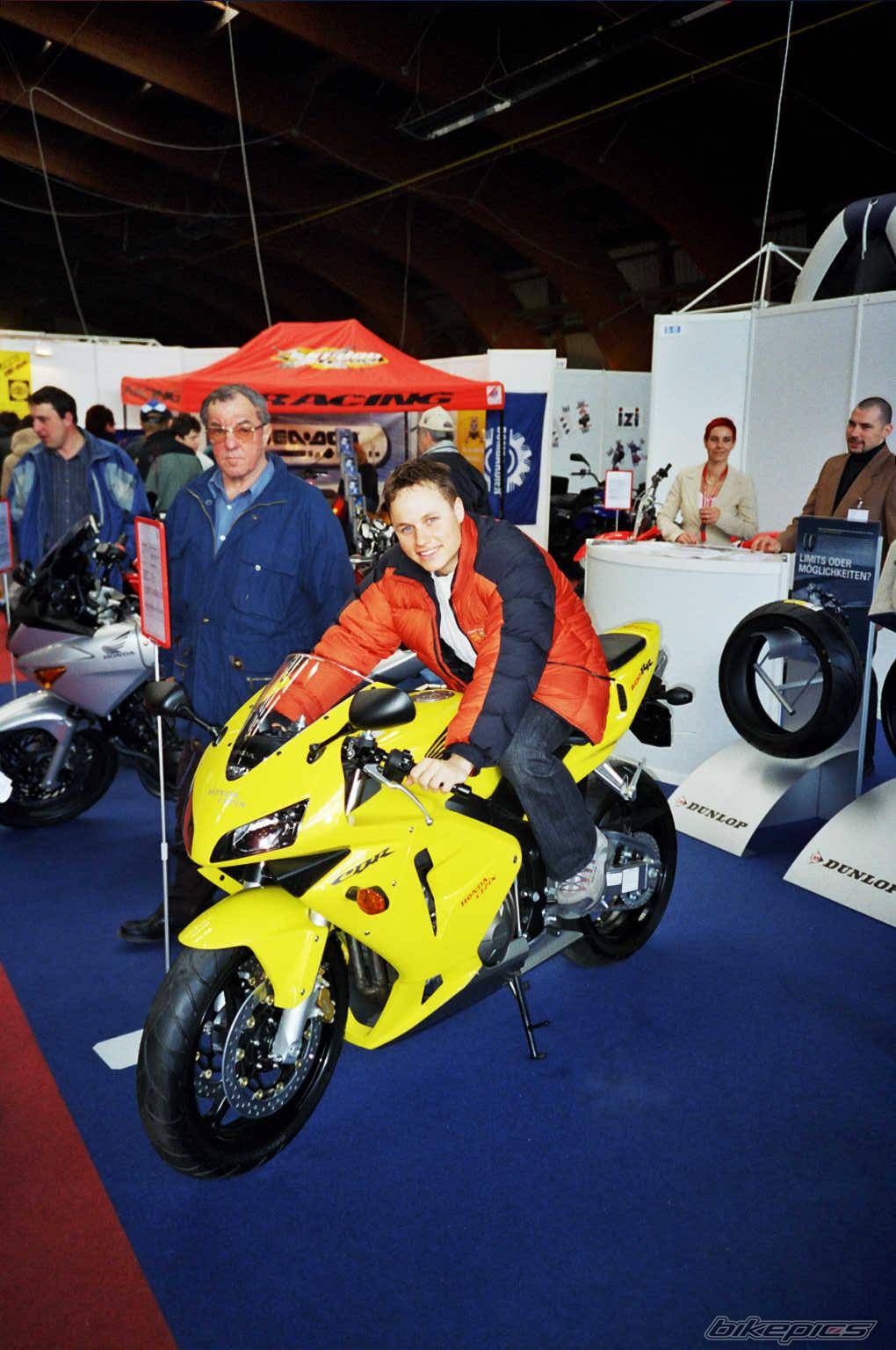 2004 HONDA CBR 600 | Picture 125672 motorcycle photo