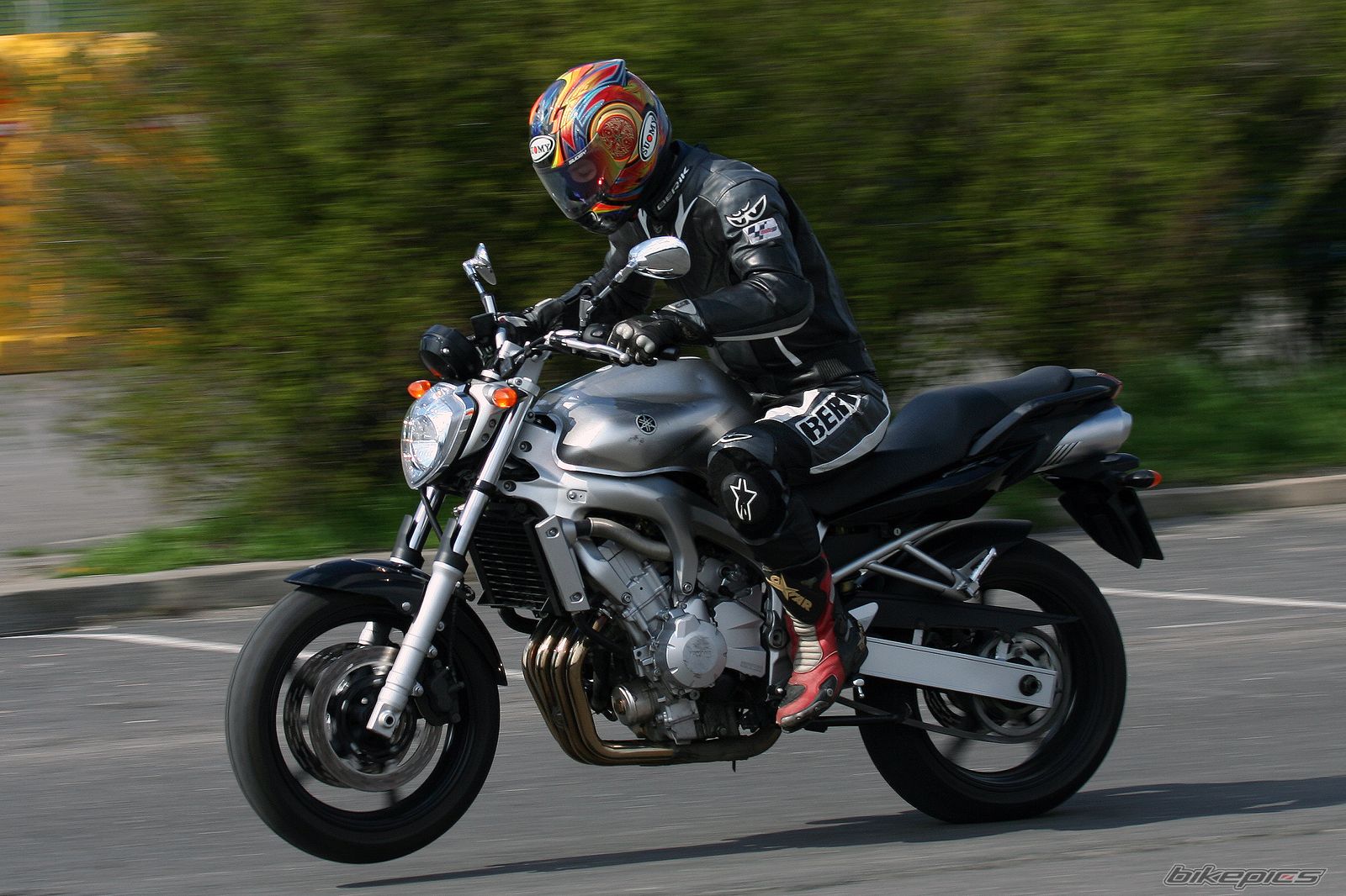 2004 YAMAHA FZ6 FAZER | Picture 1259087 motorcycle photo